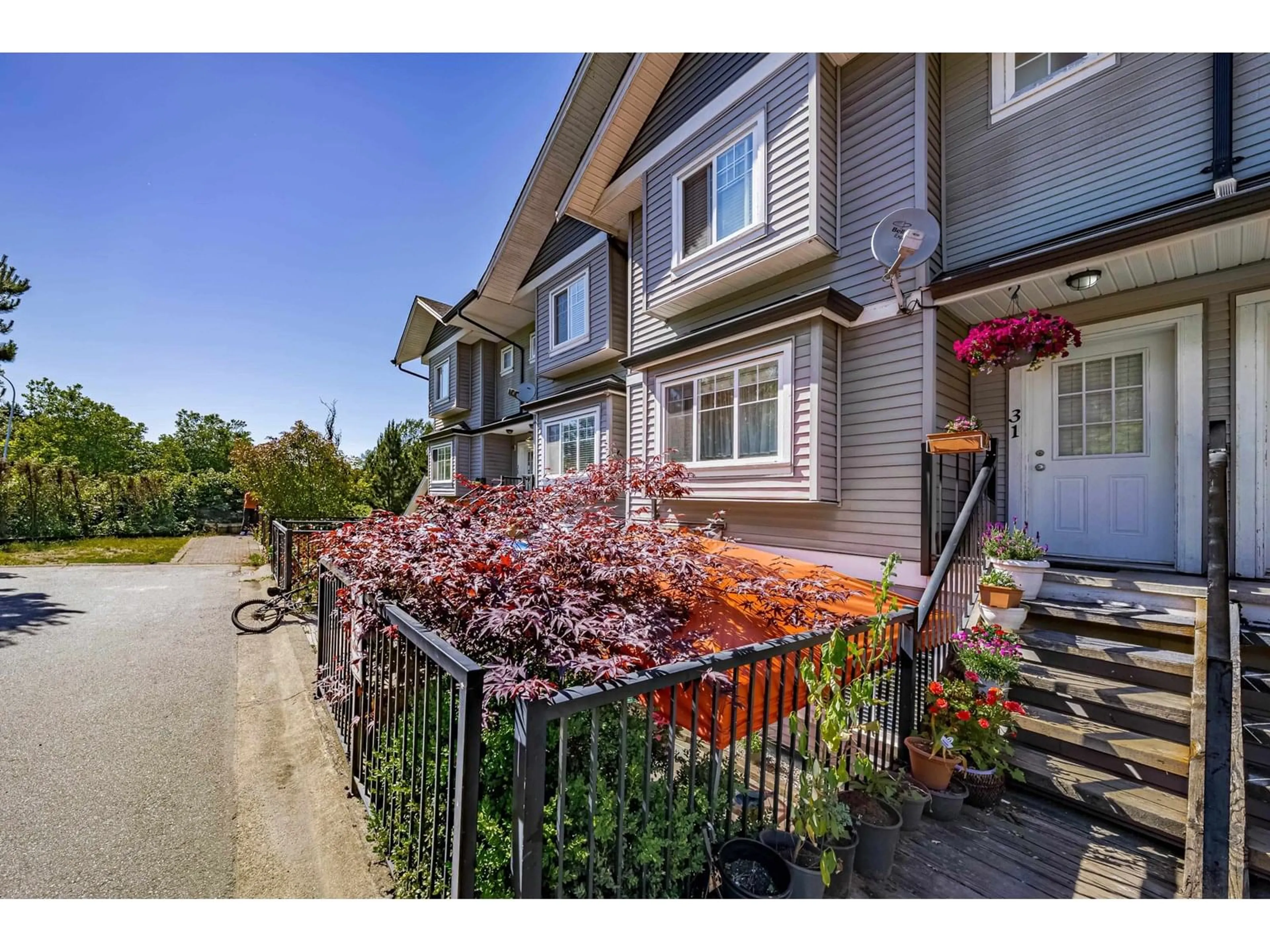 Patio, street for 31 - 11255 132, Surrey British Columbia V3R4R3