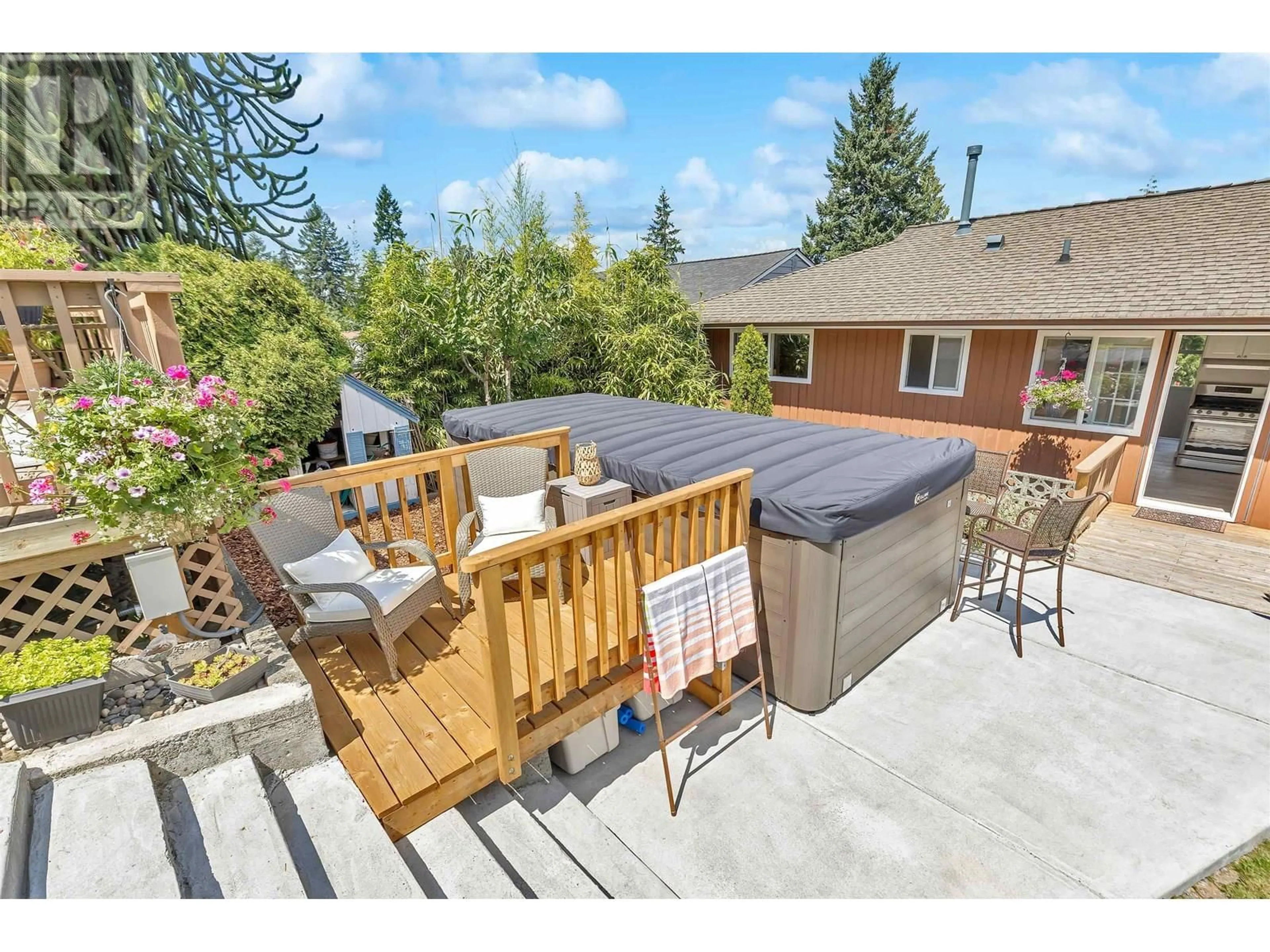 Patio, water/lake/river/ocean view for 3321 VIEWMOUNT DRIVE, Port Moody British Columbia V3H2L8