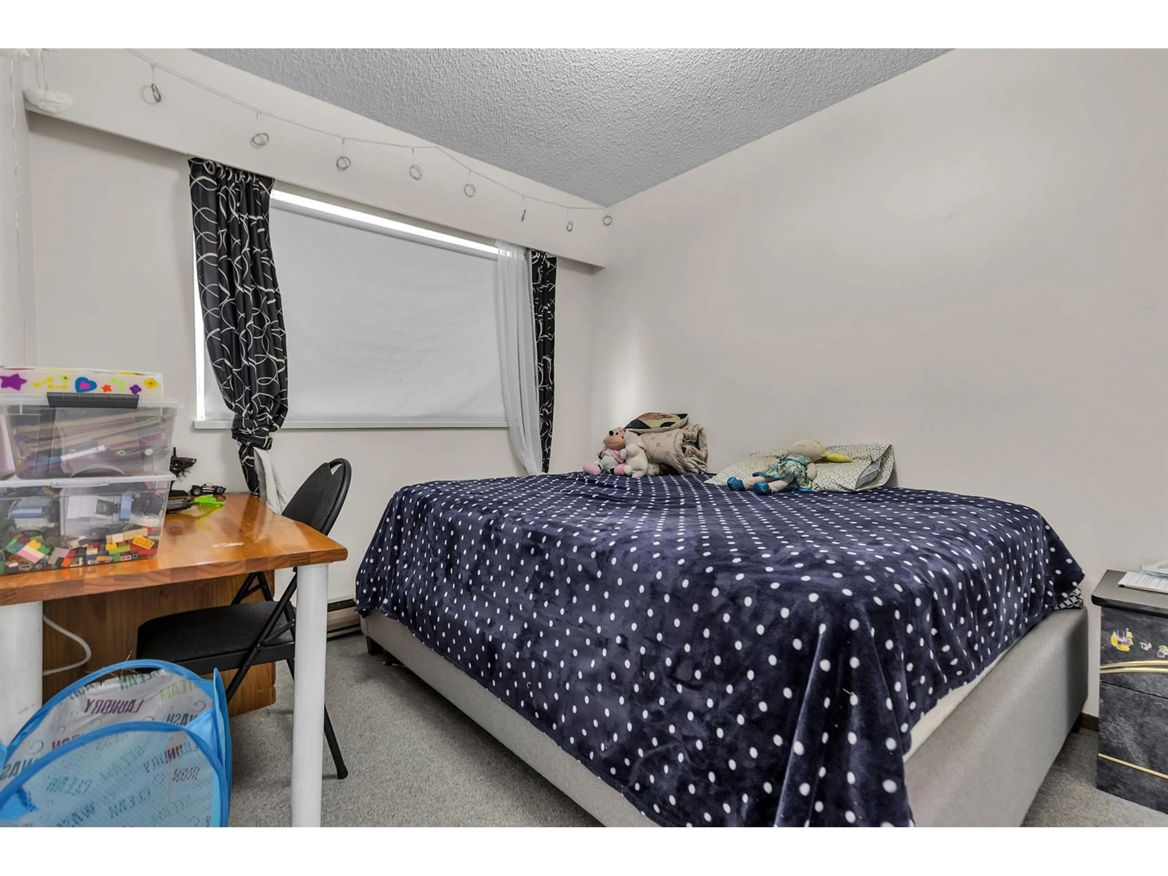 A pic of a room for 6 - 9493 BROADWAY STREET, Chilliwack British Columbia V2P5T8