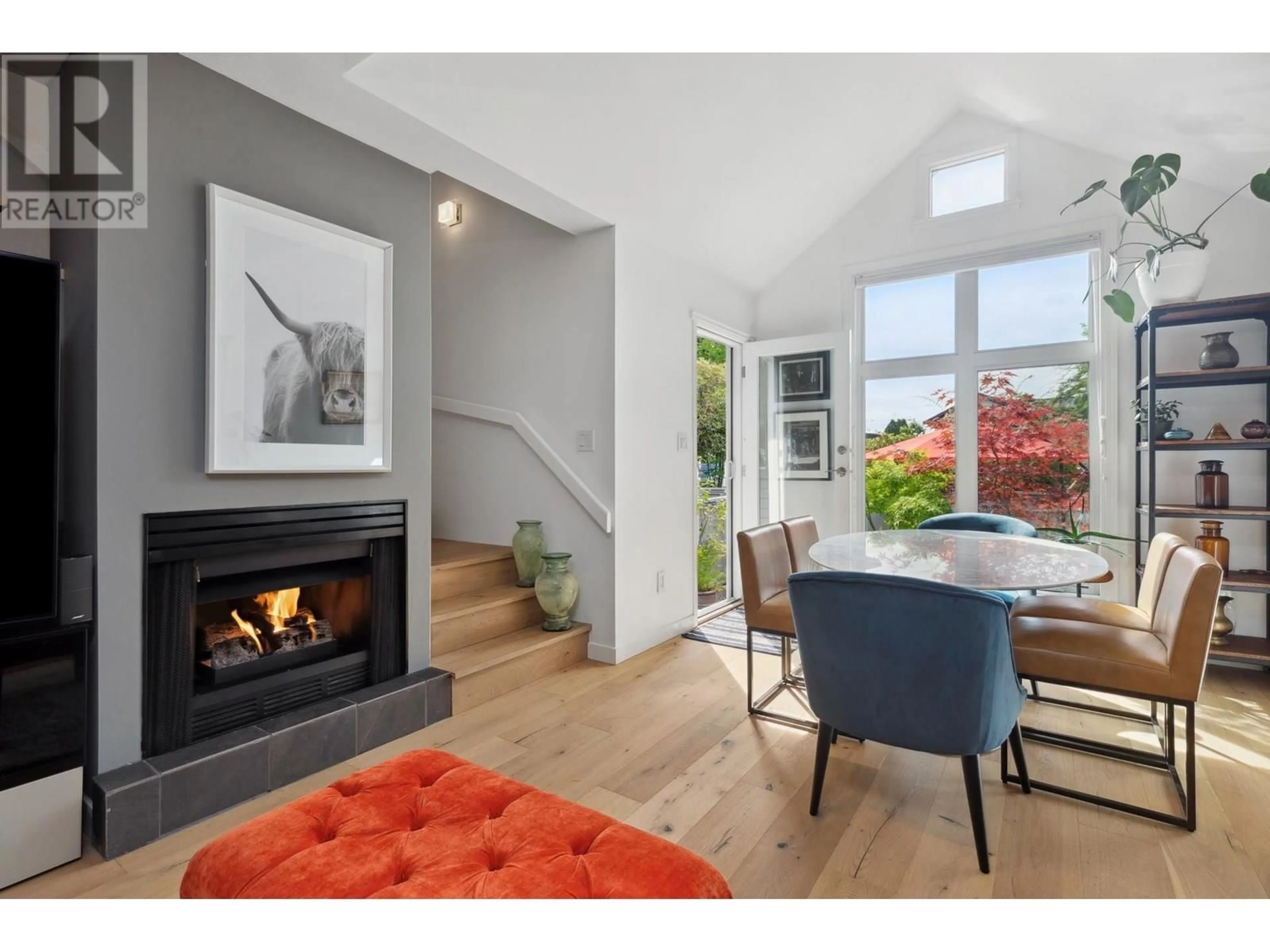 Living room with furniture, unknown for 1585 BOWSER AVENUE, North Vancouver British Columbia V7P2Y4