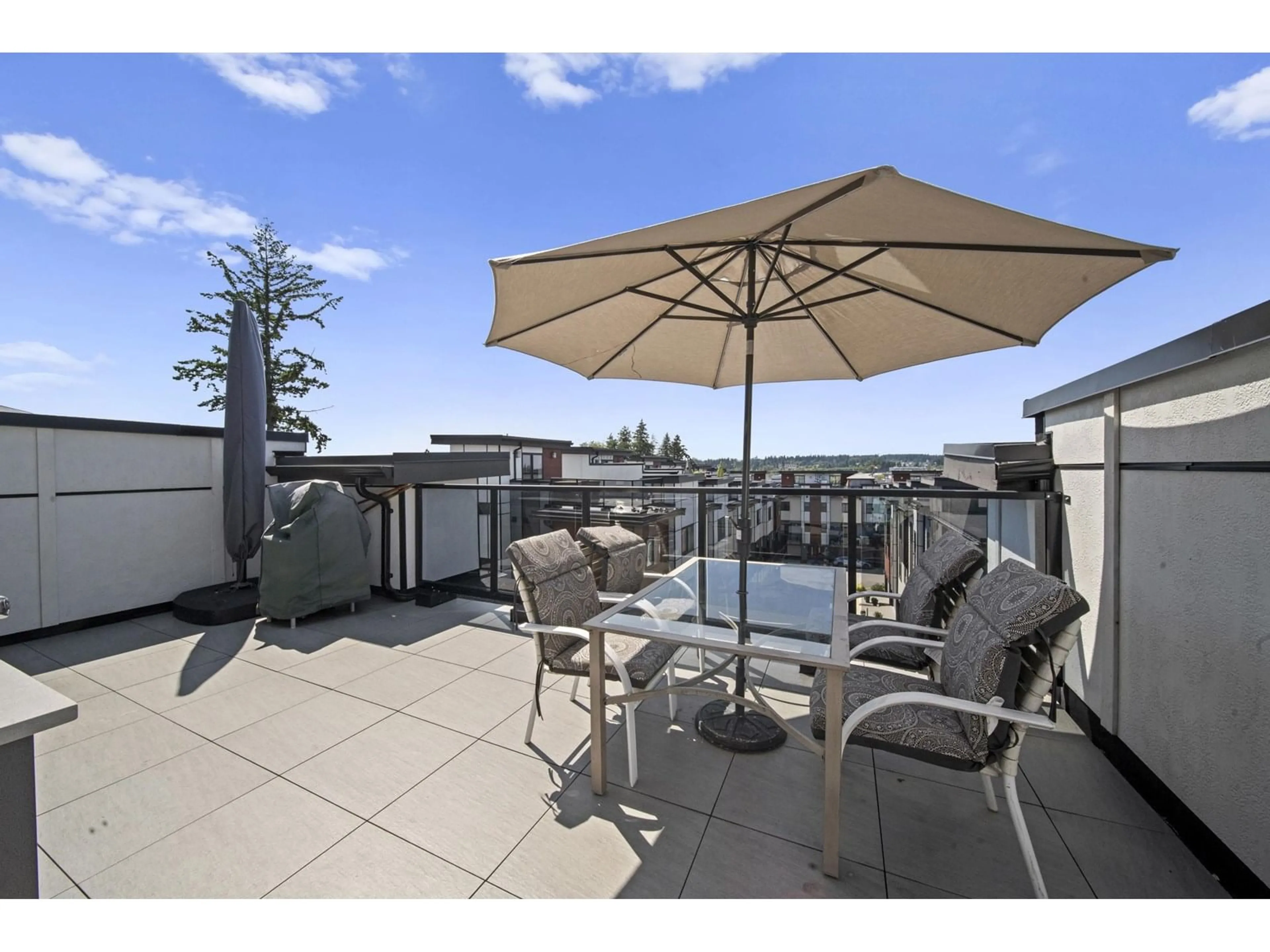 Patio, unknown for 19 - 16355 23, Surrey British Columbia V3Z0W1