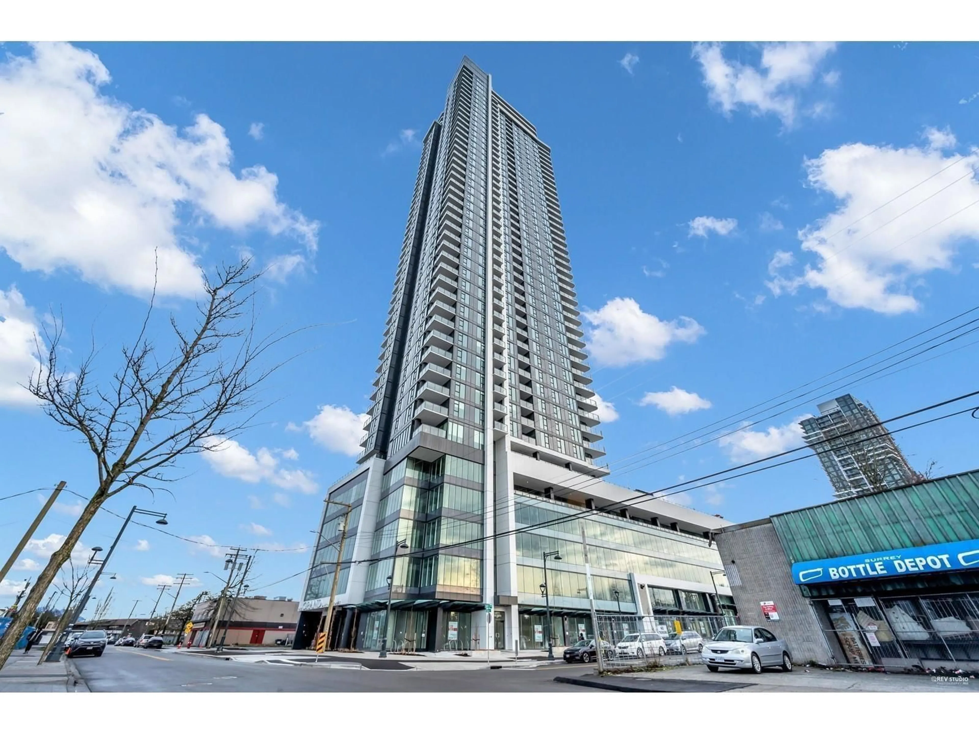 Indoor foyer for 4302 - 10750 135A, Surrey British Columbia V3T0V4