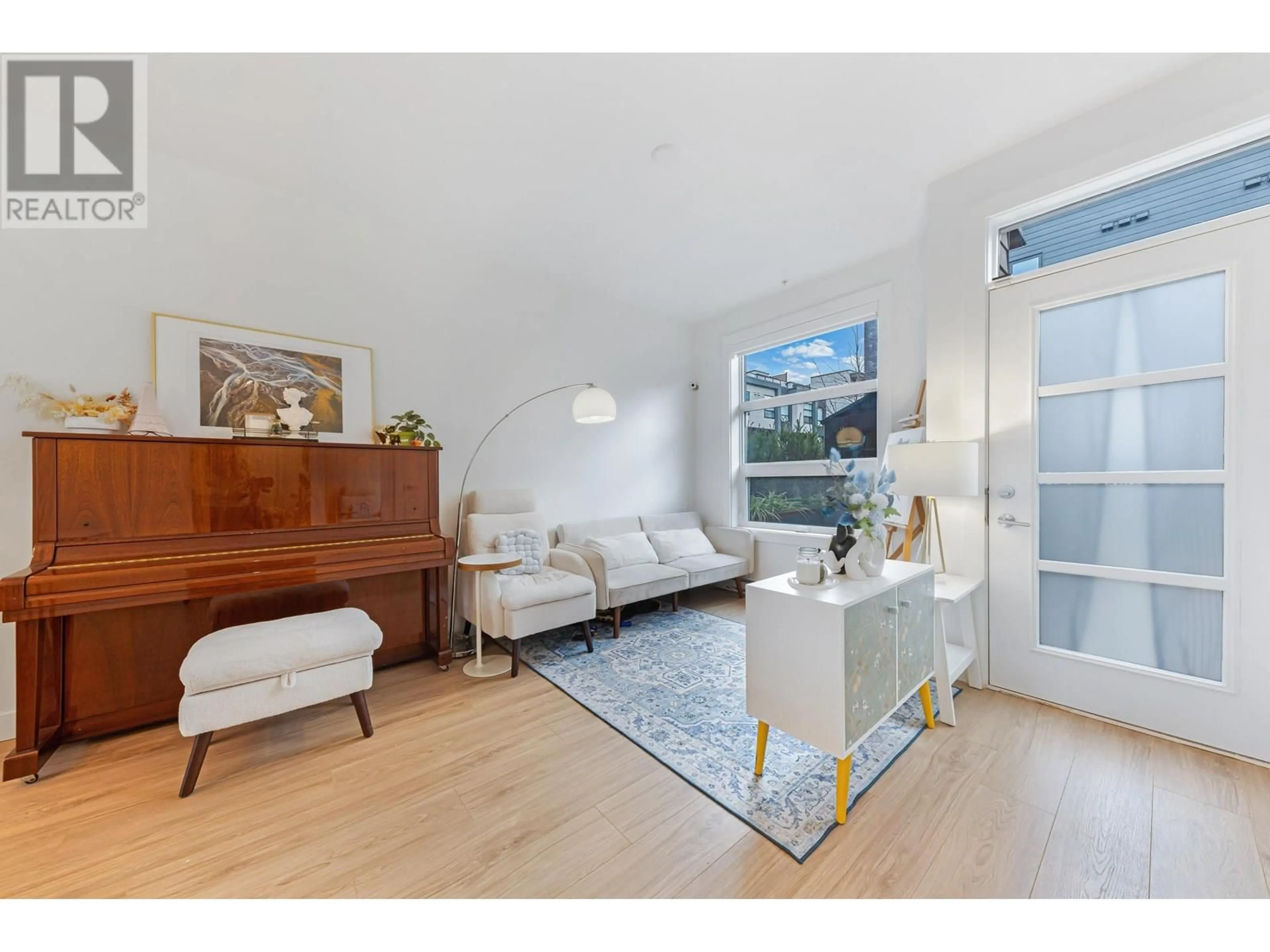 Living room with furniture, unknown for 1204 - 6085 IRMIN STREET, Burnaby British Columbia V5J5C5