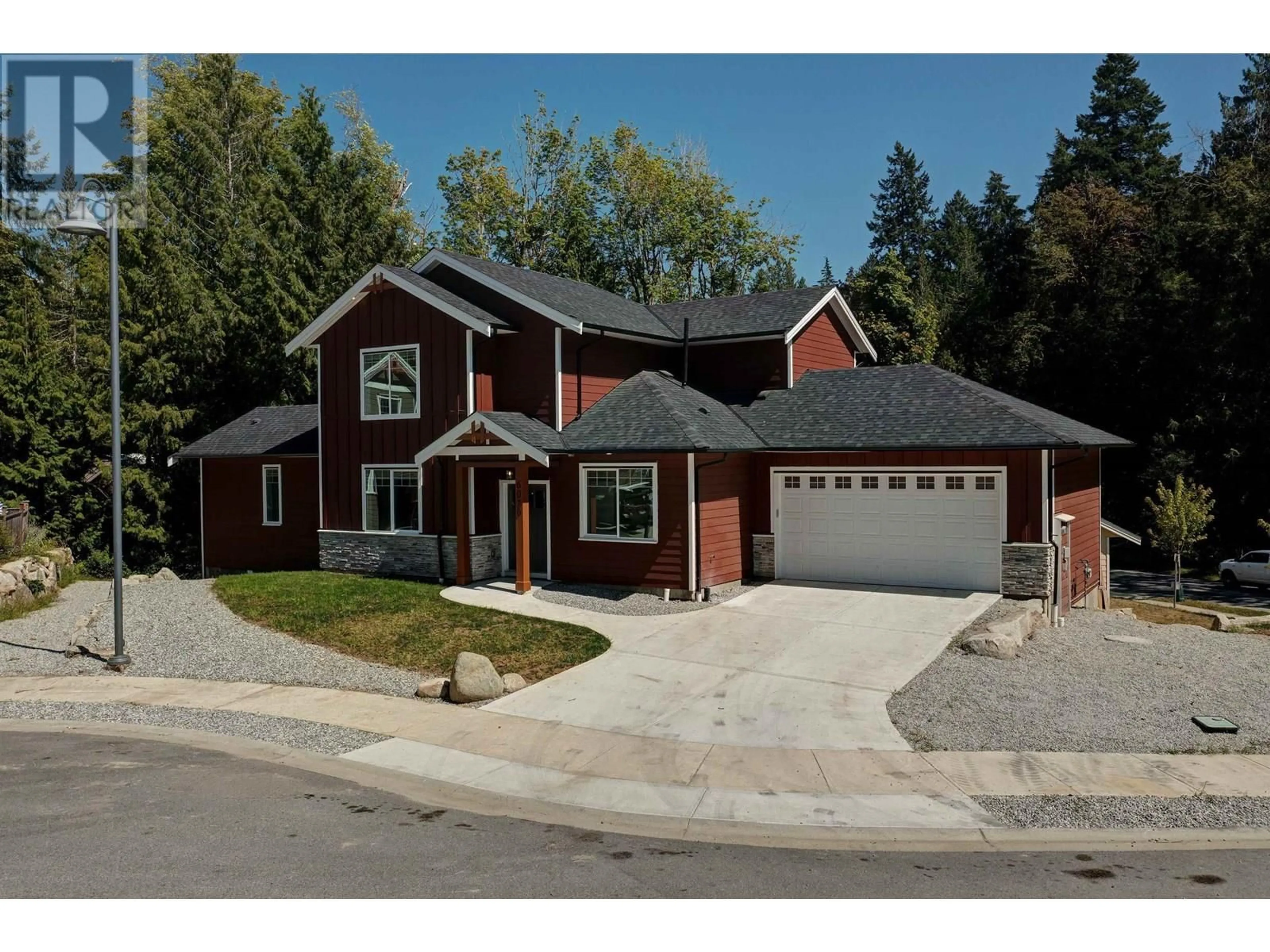 Home with brick exterior material, street for 6072 HEARTWOOD PLACE, Sechelt British Columbia V7Z0P9