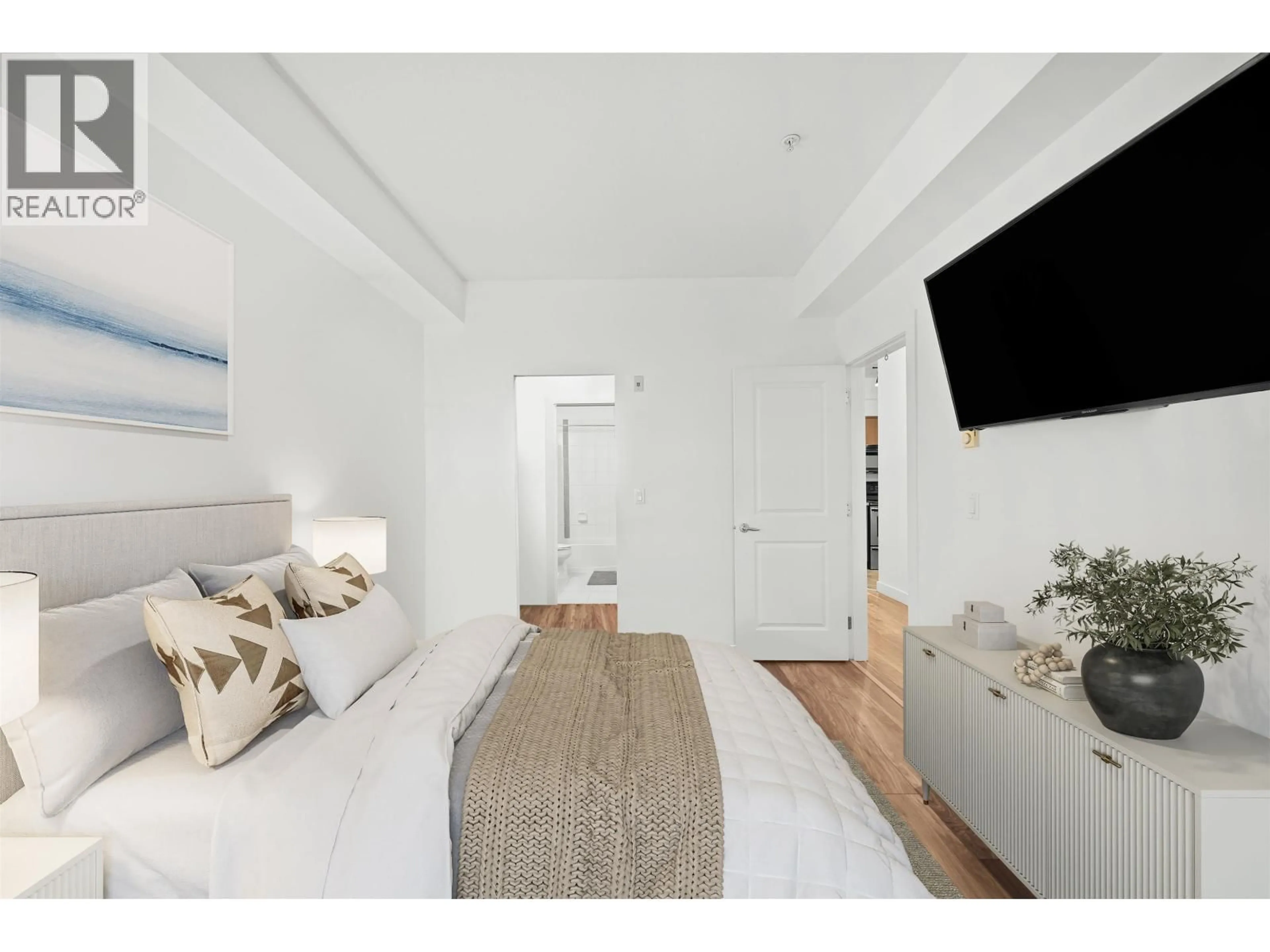 A pic of a room for 106 - 3240 ST JOHNS STREET, Port Moody British Columbia V3H0C1