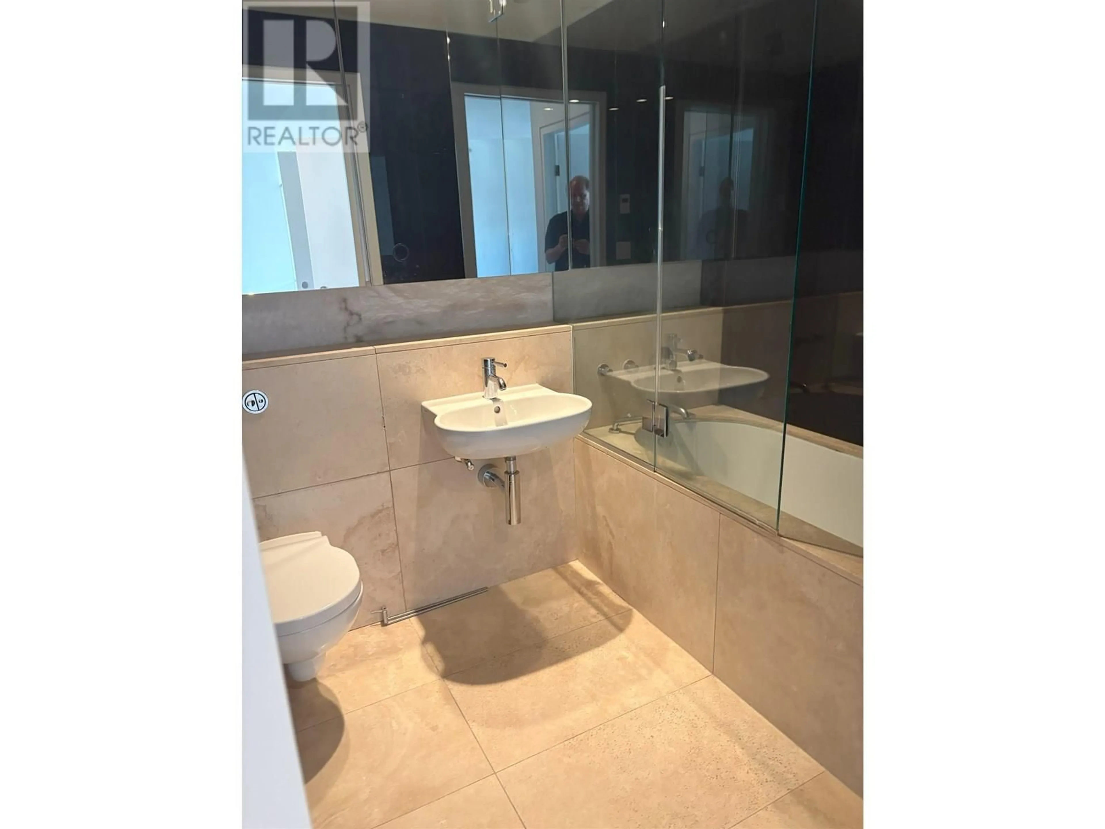 Standard bathroom, ceramic/tile floor for 1806 - 838 HASTINGS STREET, Vancouver British Columbia V6C0A6