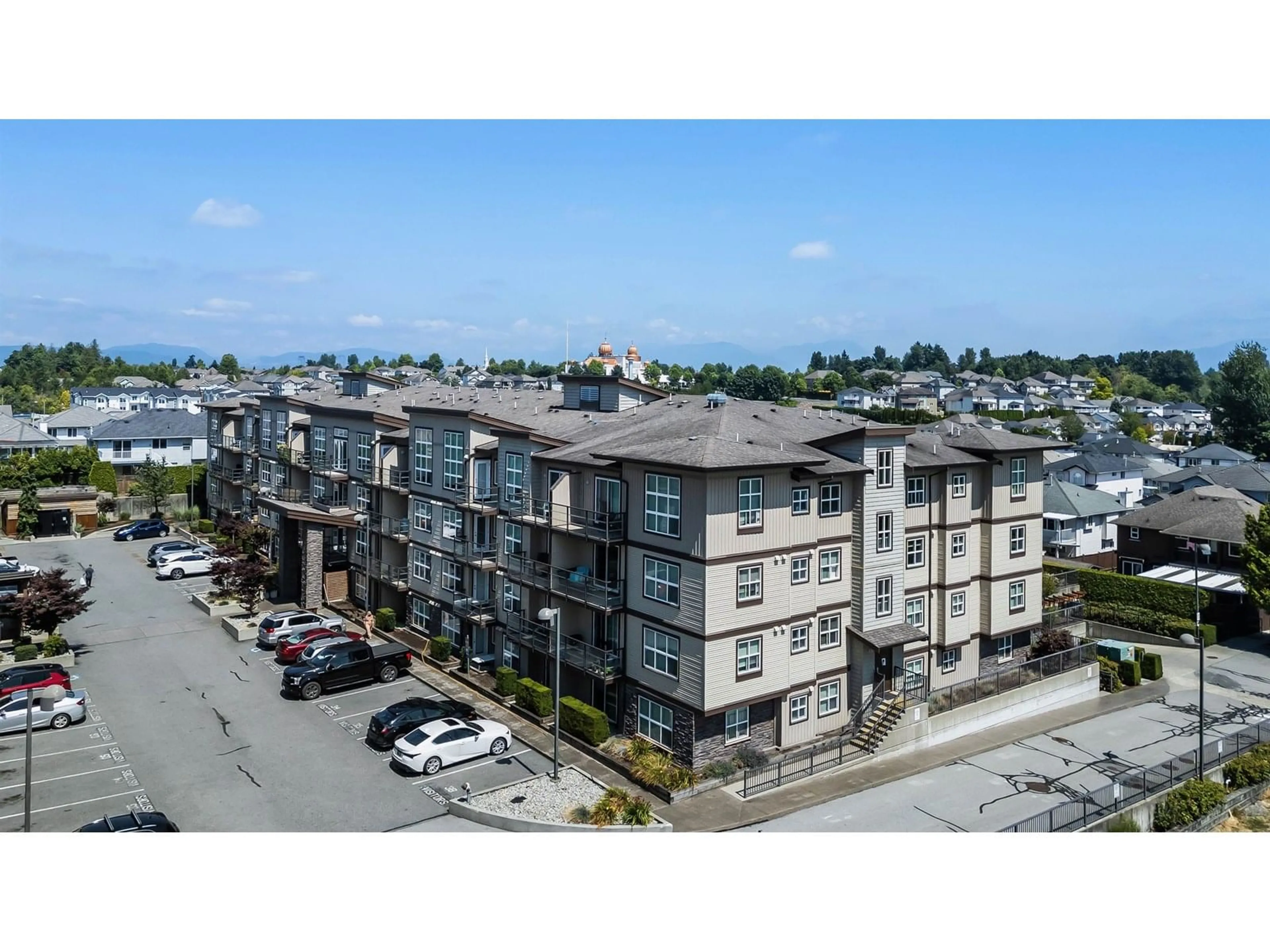 A pic from outside/outdoor area/front of a property/back of a property/a pic from drone, unknown for 116 - 30525 CARDINAL, Abbotsford British Columbia V2T2C8