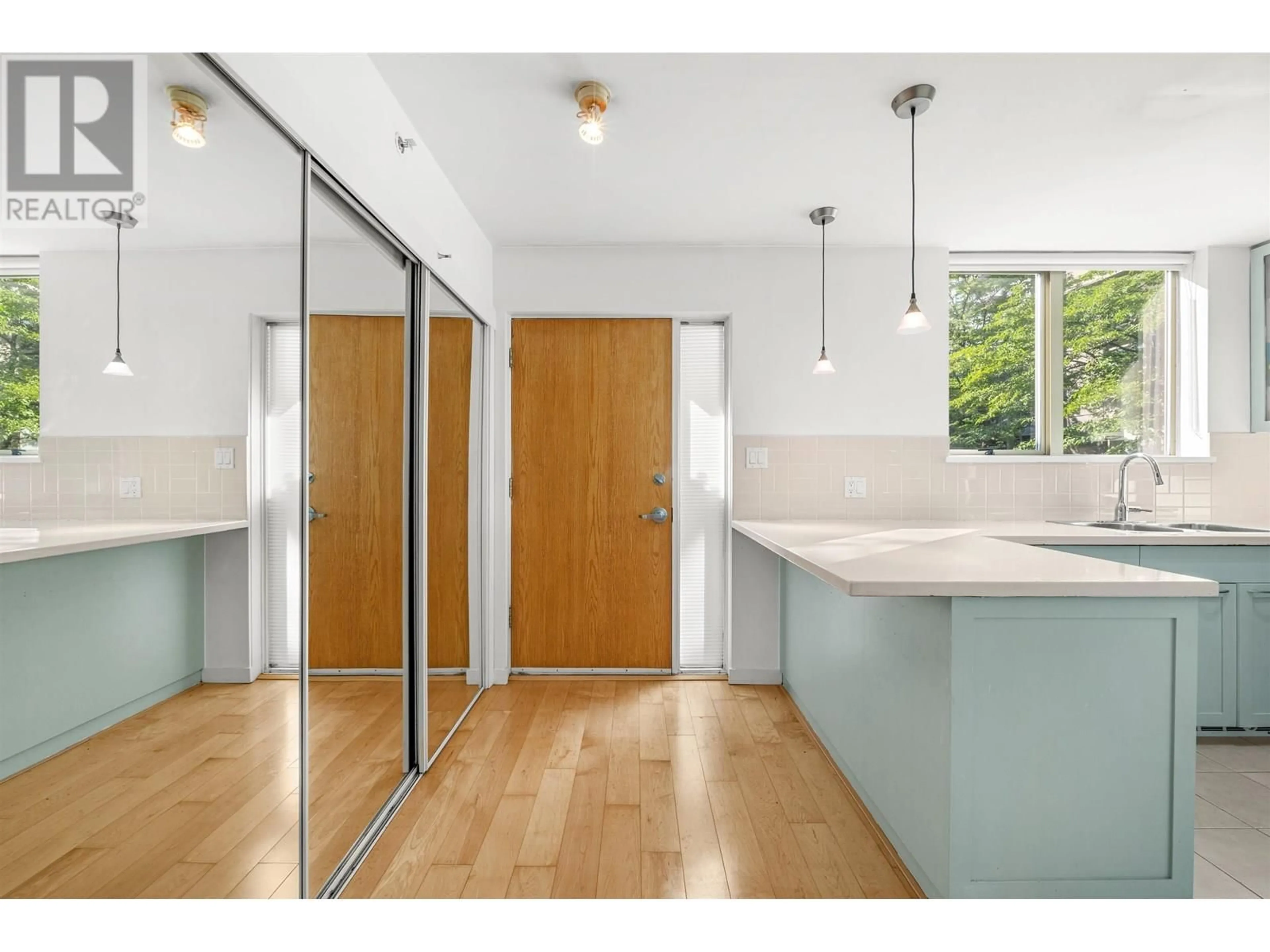 Unknown for TH8 - 989 RICHARDS STREET, Vancouver British Columbia V6B6R6