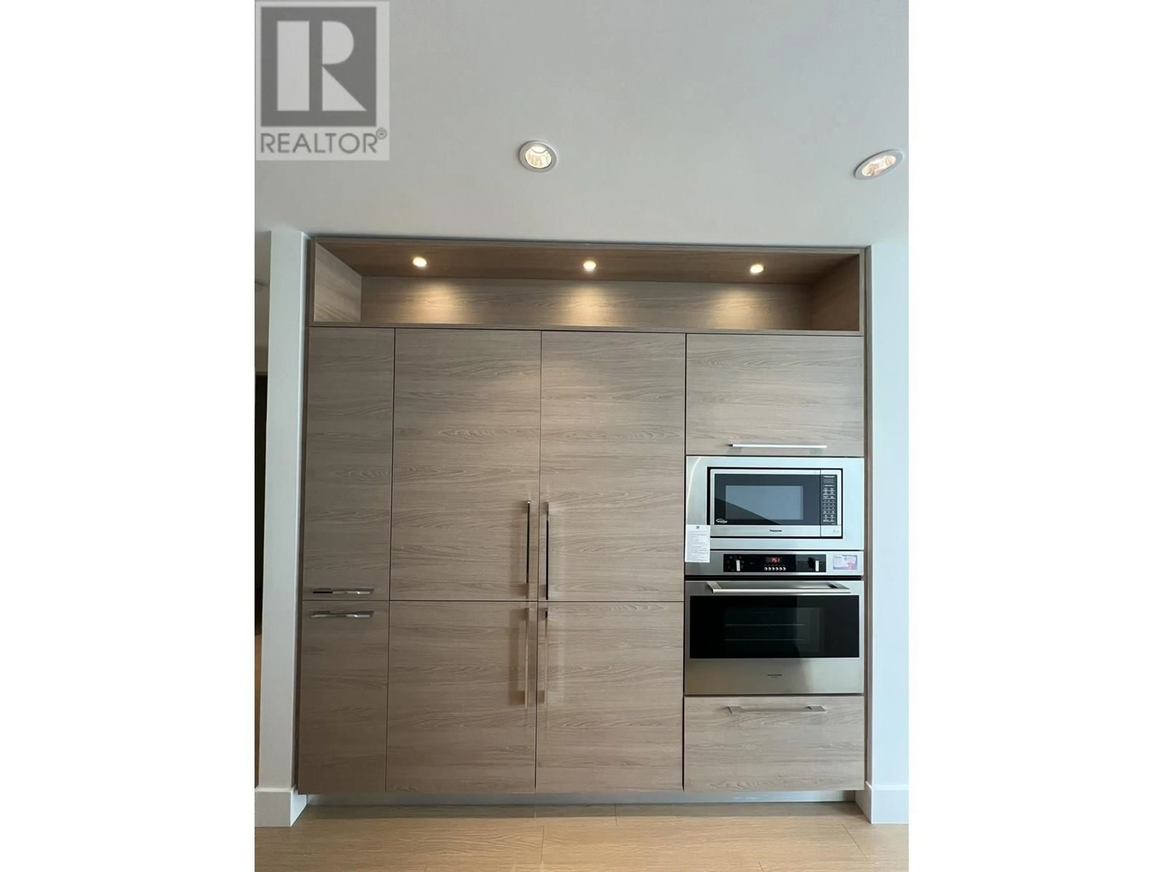 Unknown for 903 - 7388 KINGSWAY, Burnaby British Columbia V3N0G9