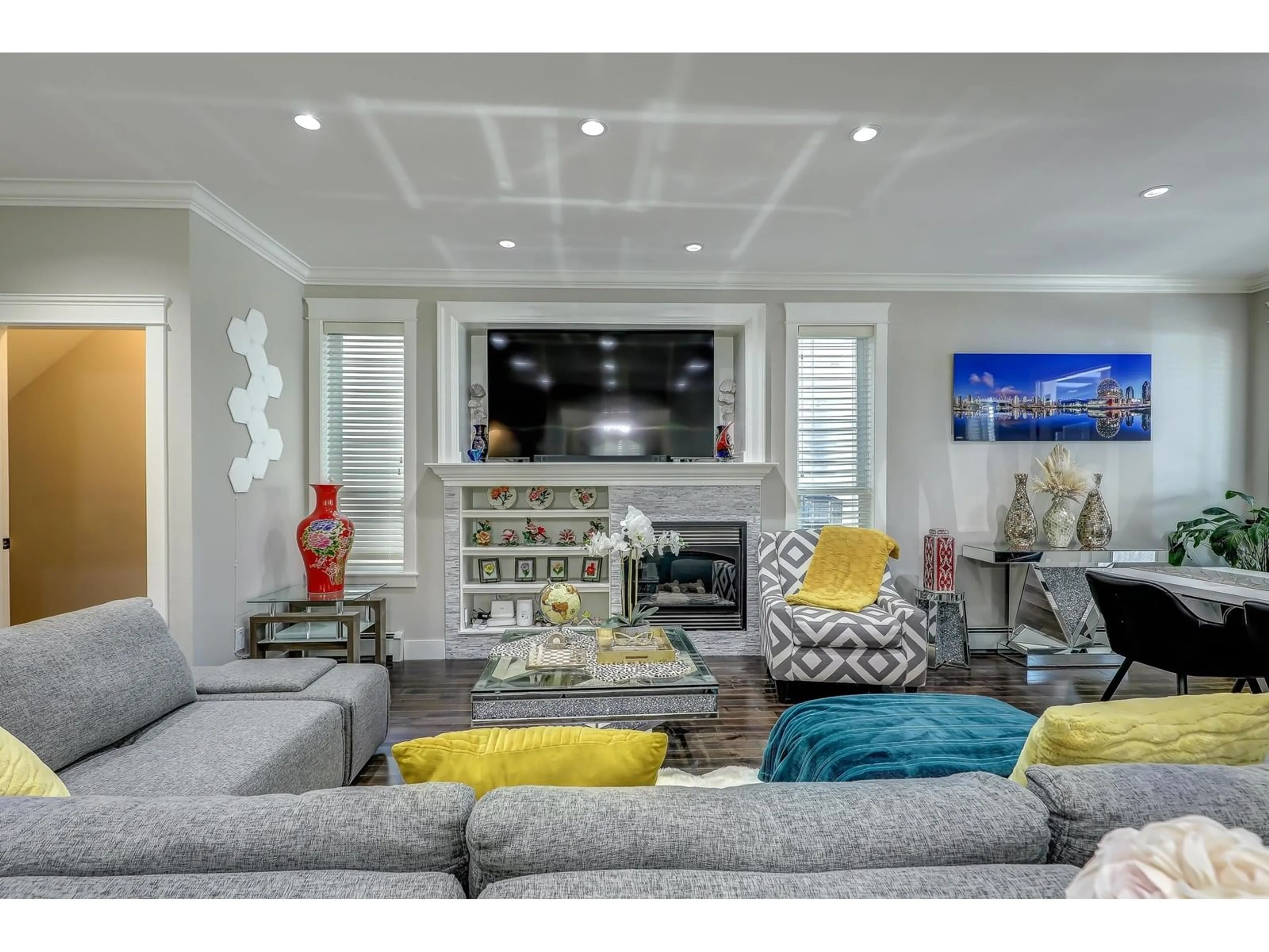 Living room with furniture, unknown for 21161 80A, Langley British Columbia V2Y0K3