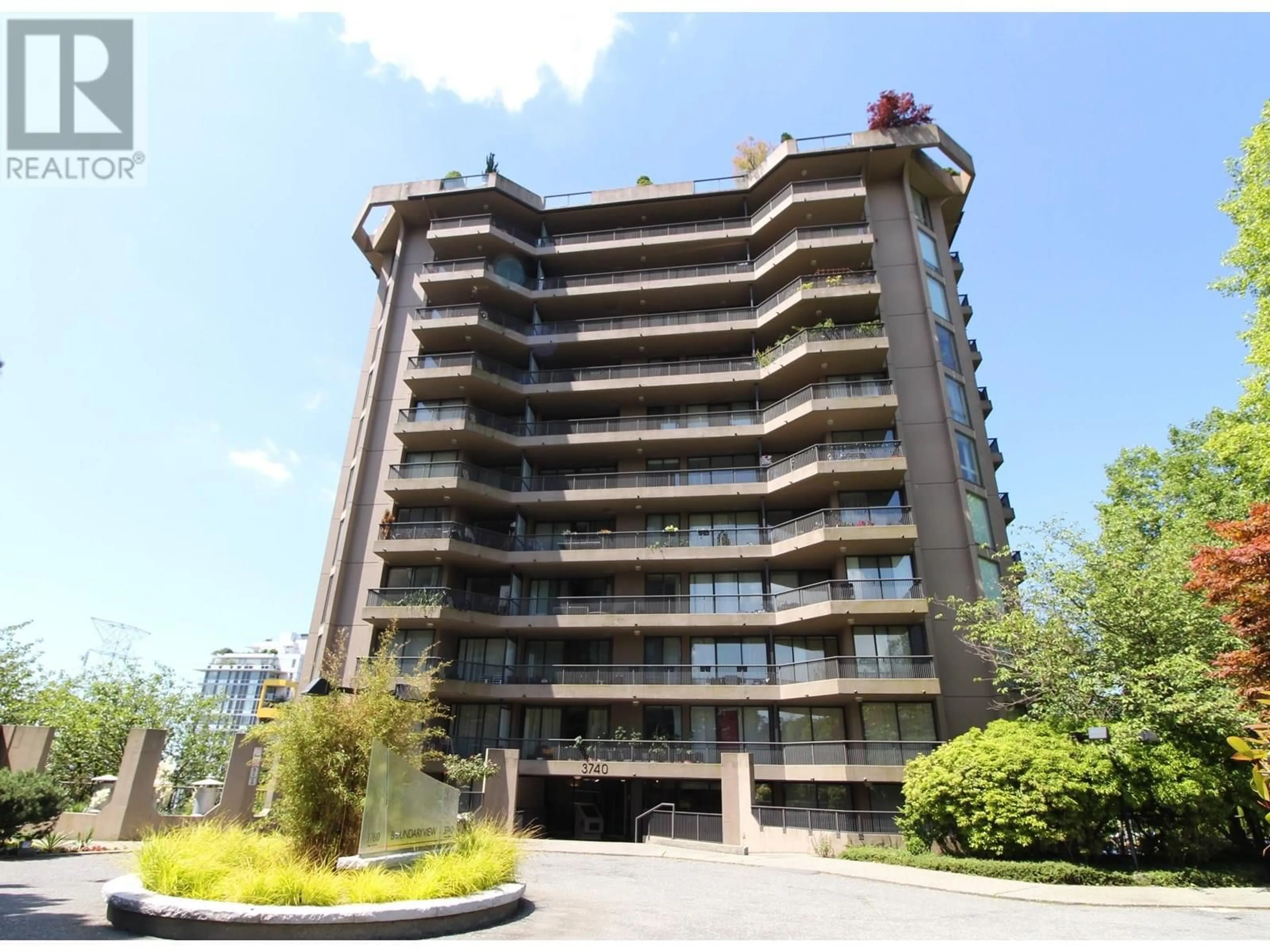 Indoor foyer for 903 - 3740 ALBERT STREET, Burnaby British Columbia V5C5Y7
