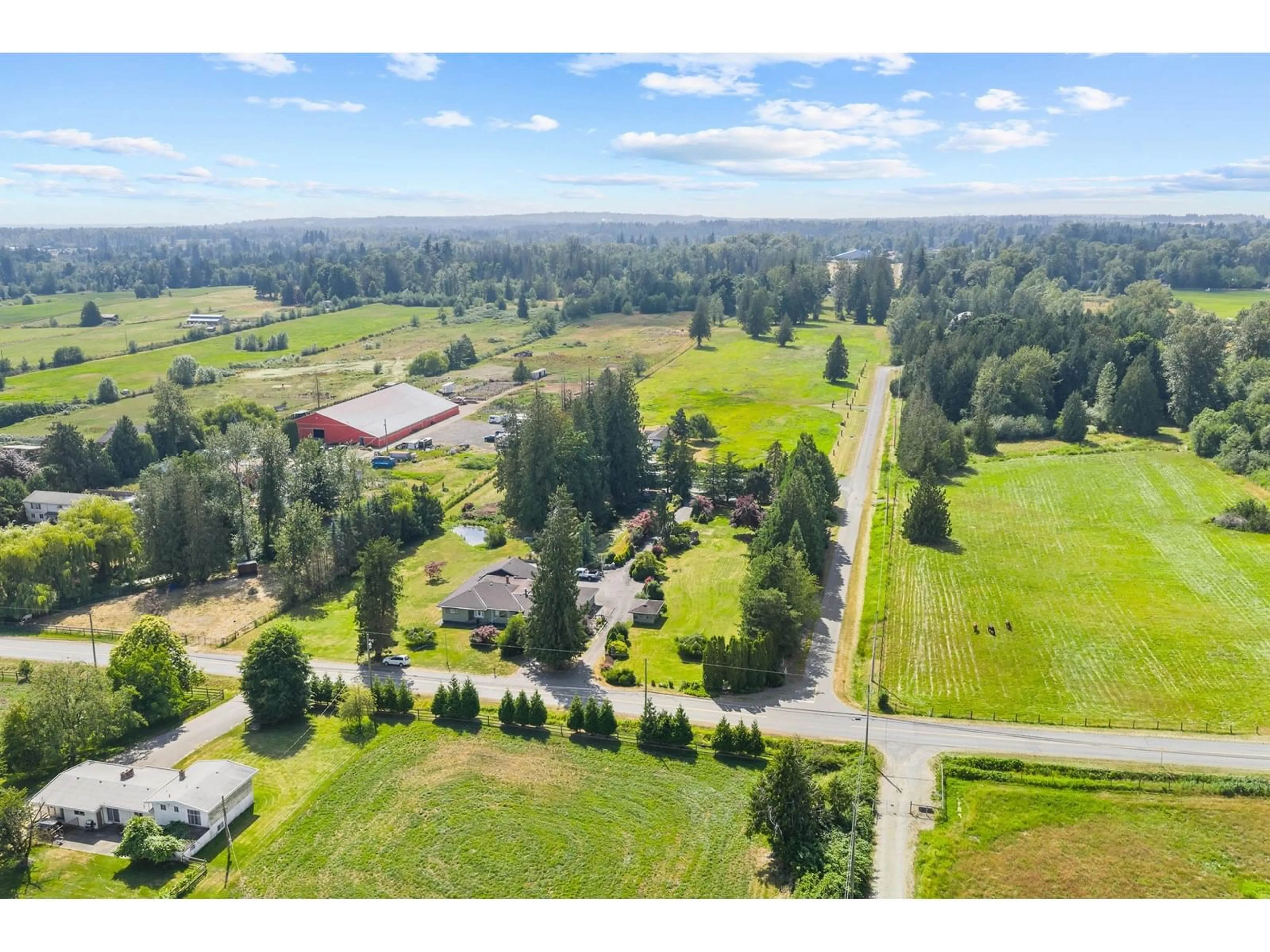 A pic from outside/outdoor area/front of a property/back of a property/a pic from drone, mountain view for 1173 248, Langley British Columbia V4W2B8