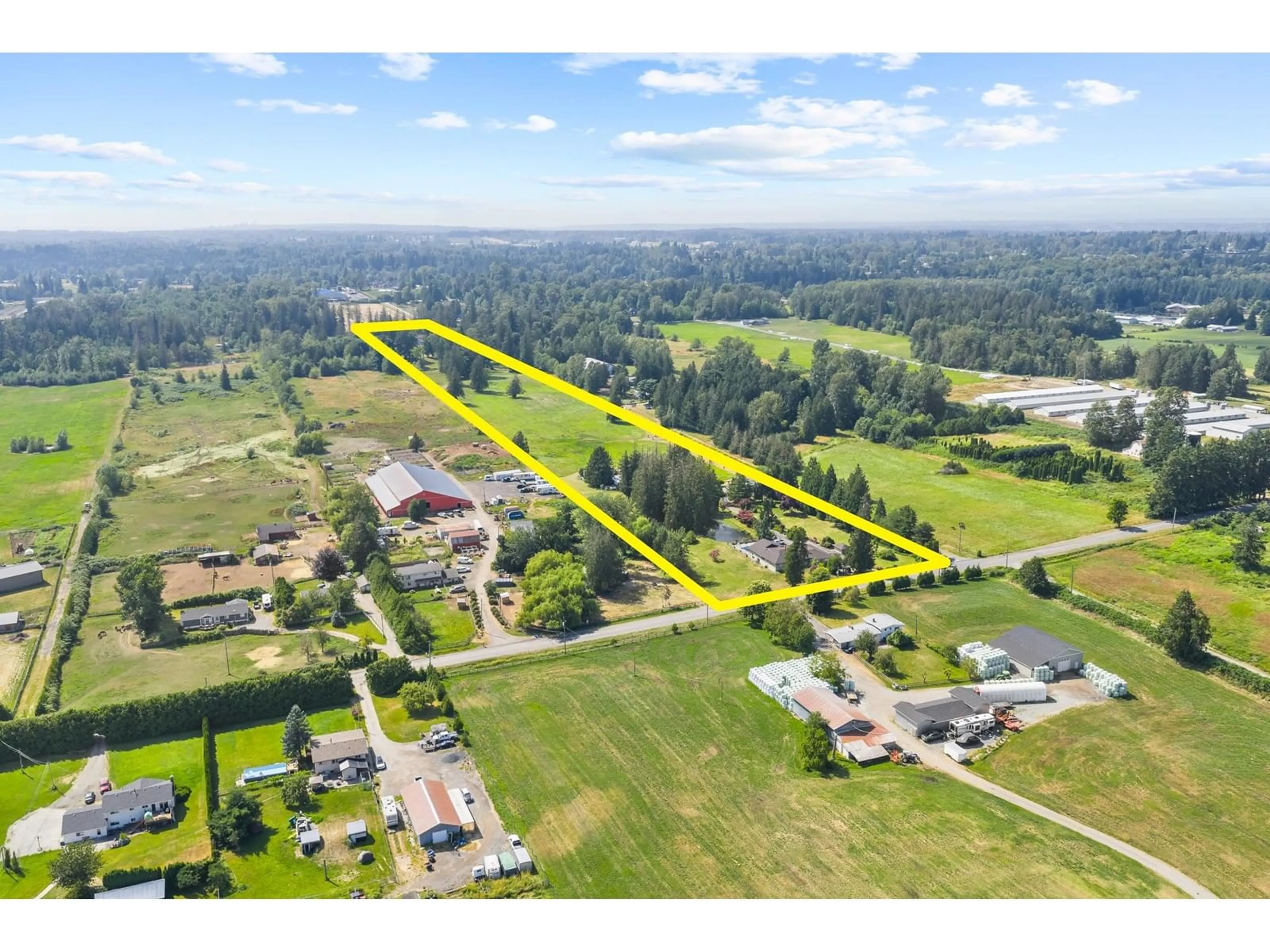 A pic from outside/outdoor area/front of a property/back of a property/a pic from drone, unknown for 1173 248, Langley British Columbia V4W2B8