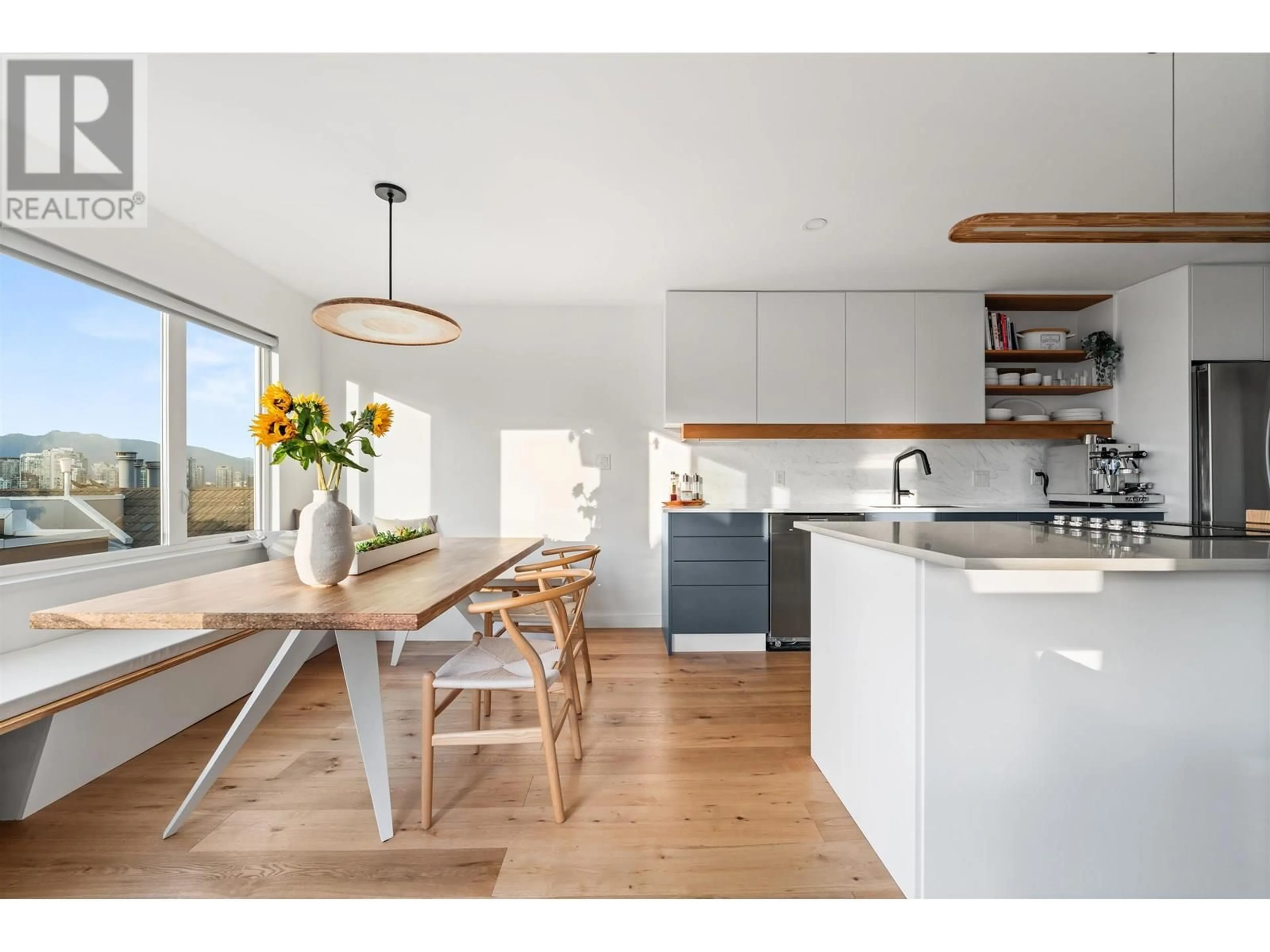 Open concept kitchen, wood/laminate floor for F - 1244 7TH AVENUE, Vancouver British Columbia V6H1B6