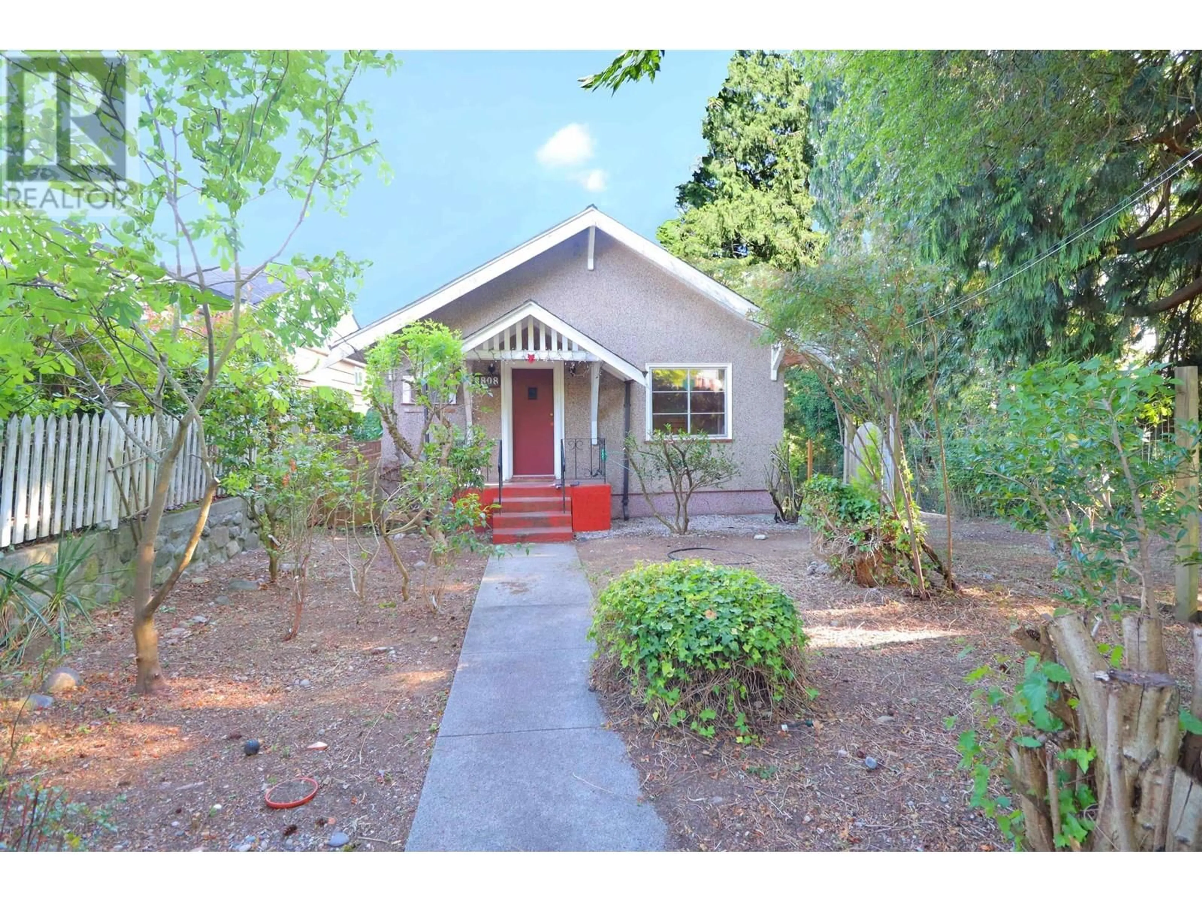 Unknown for 5808 PORTLAND STREET, Burnaby British Columbia V5J2R8