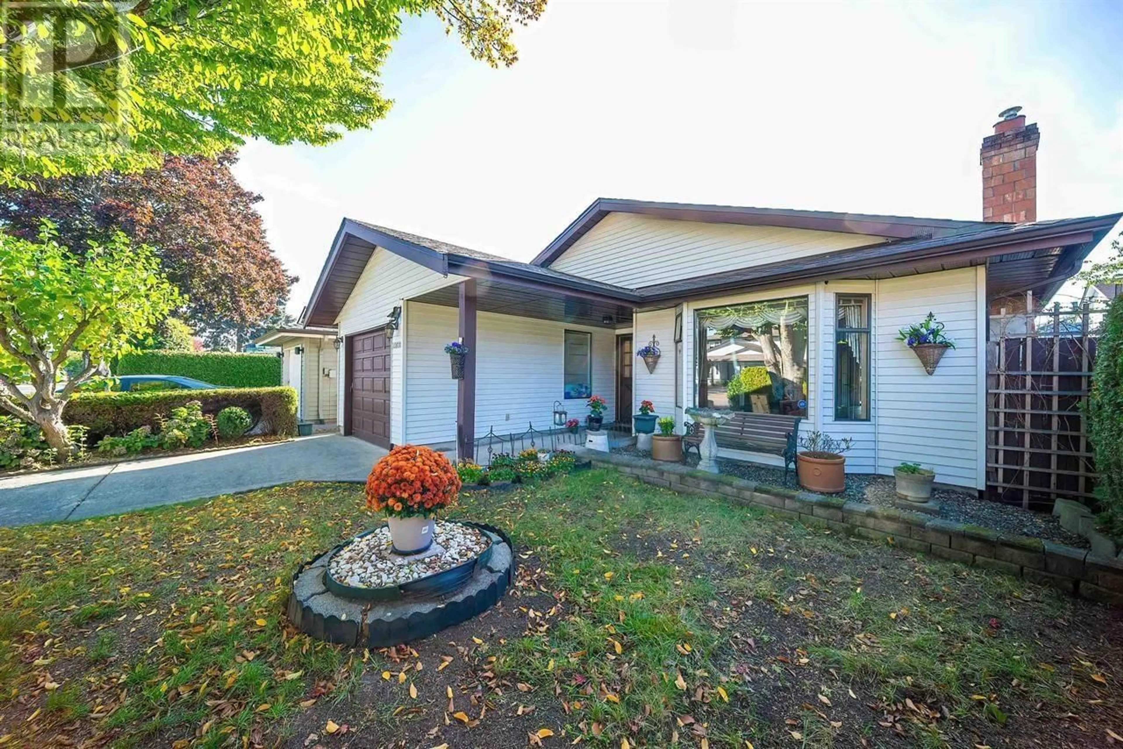 Home with vinyl exterior material, street for 10660 CANSO CRESCENT, Richmond British Columbia V7E5B9