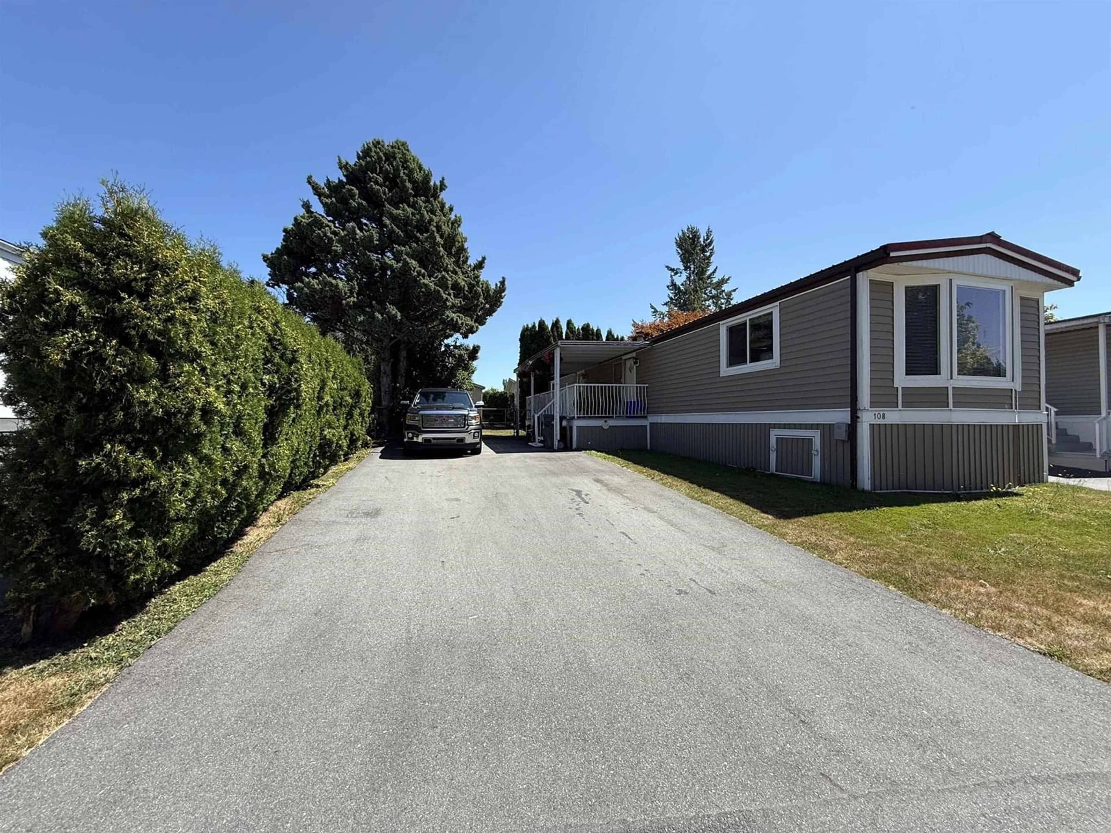 Unknown for 108 - 3665 244, Langley British Columbia V2Z1N1