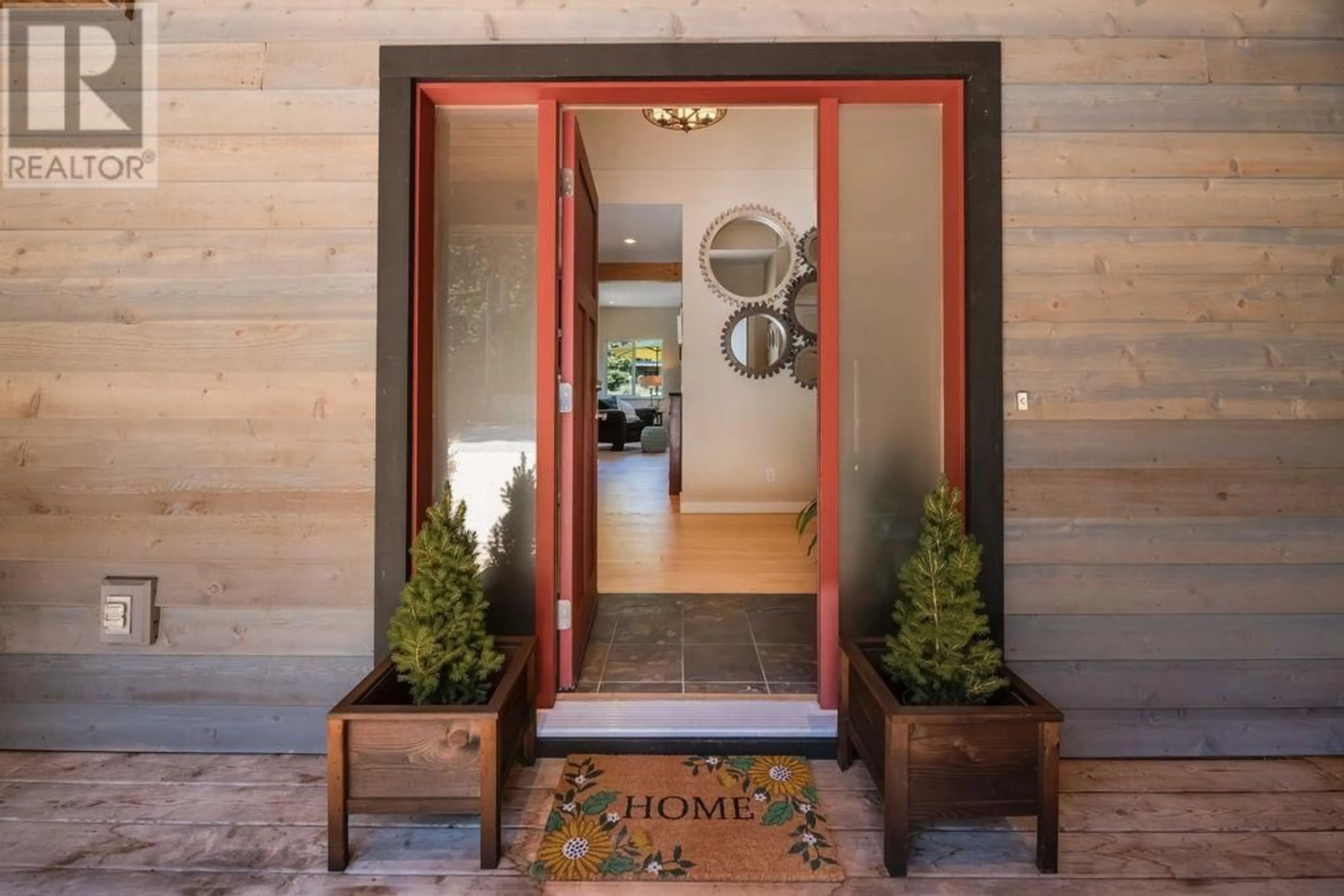 Indoor entryway for 1260 CHASTER ROAD, Gibsons British Columbia V0N1V4