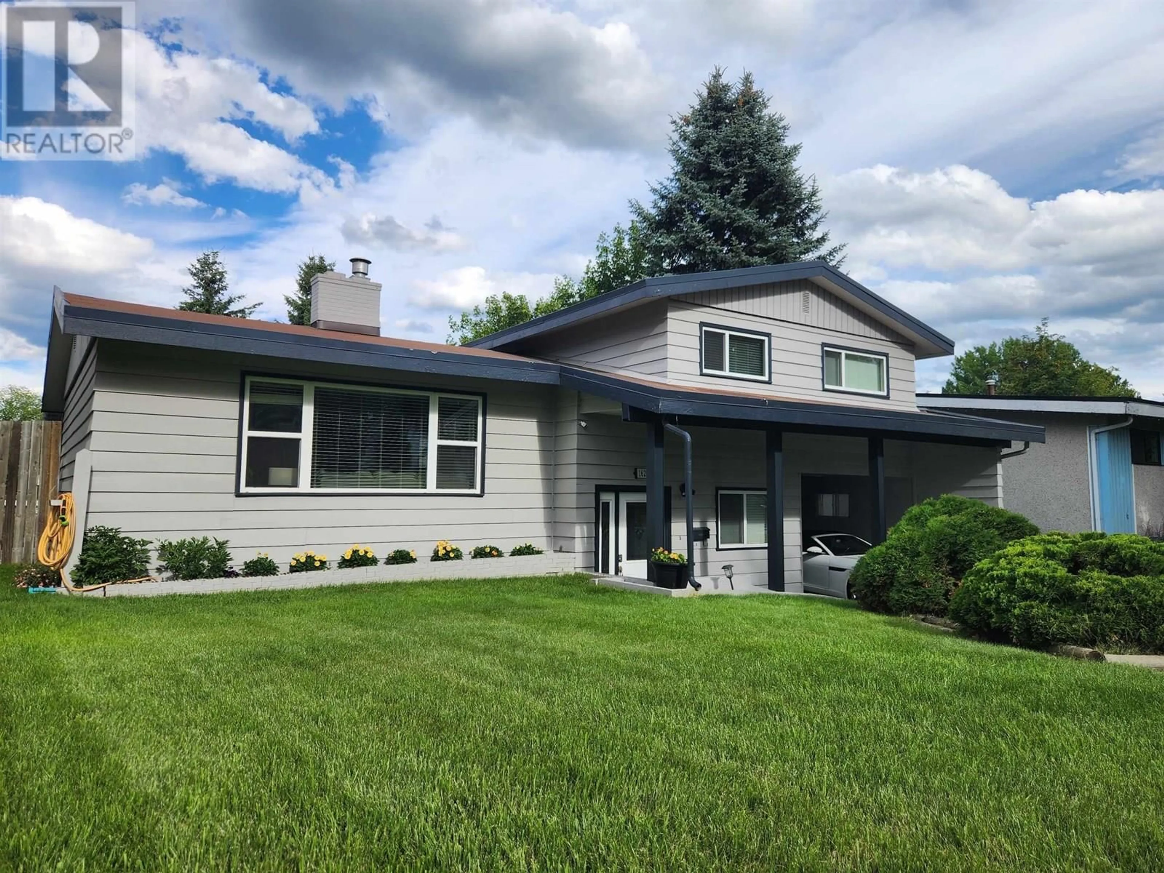 Home with vinyl exterior material, unknown for 1628 GILLETT STREET, Prince George British Columbia V2M2V4