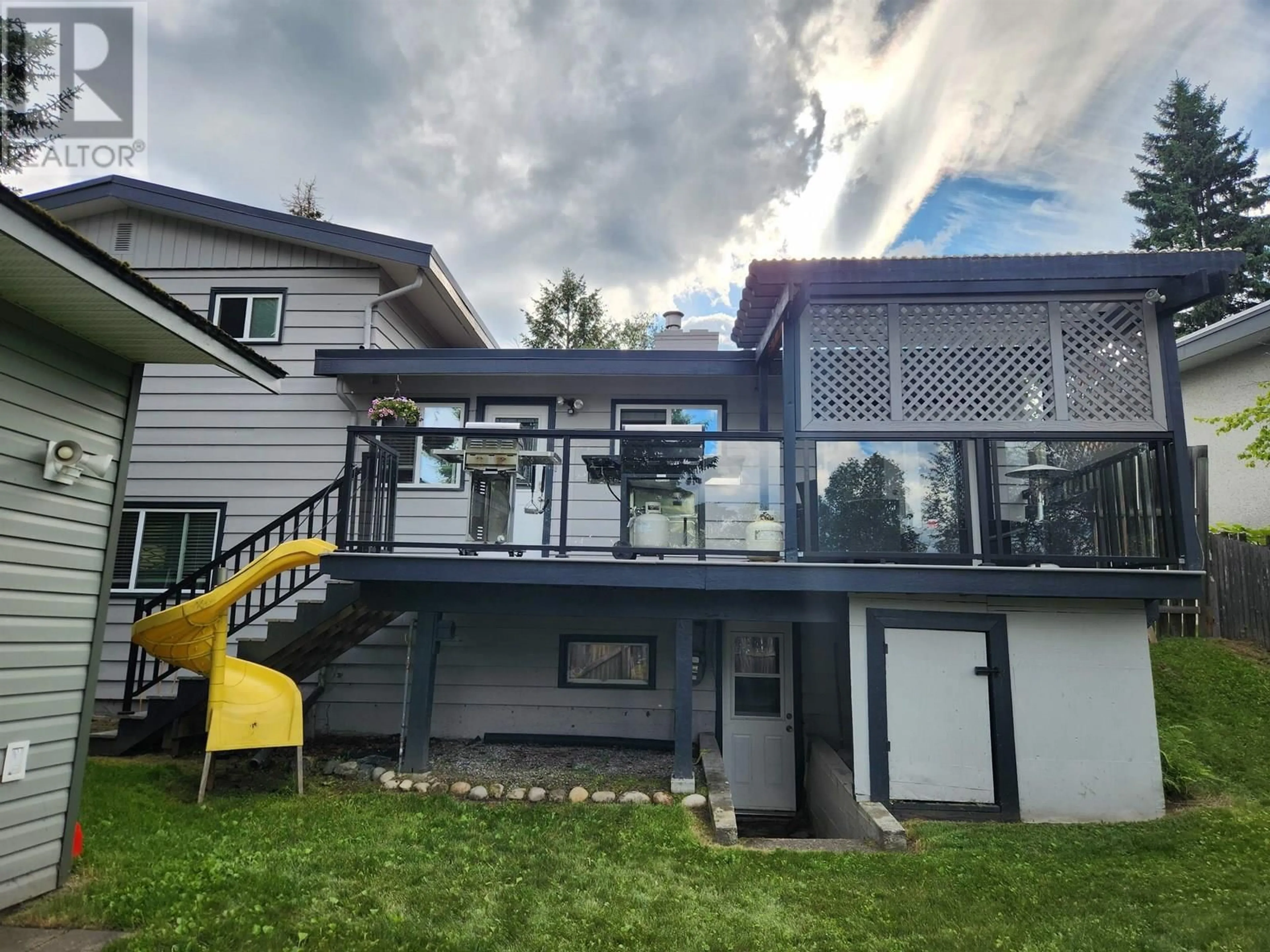 A pic from outside/outdoor area/front of a property/back of a property/a pic from drone, unknown for 1628 GILLETT STREET, Prince George British Columbia V2M2V4