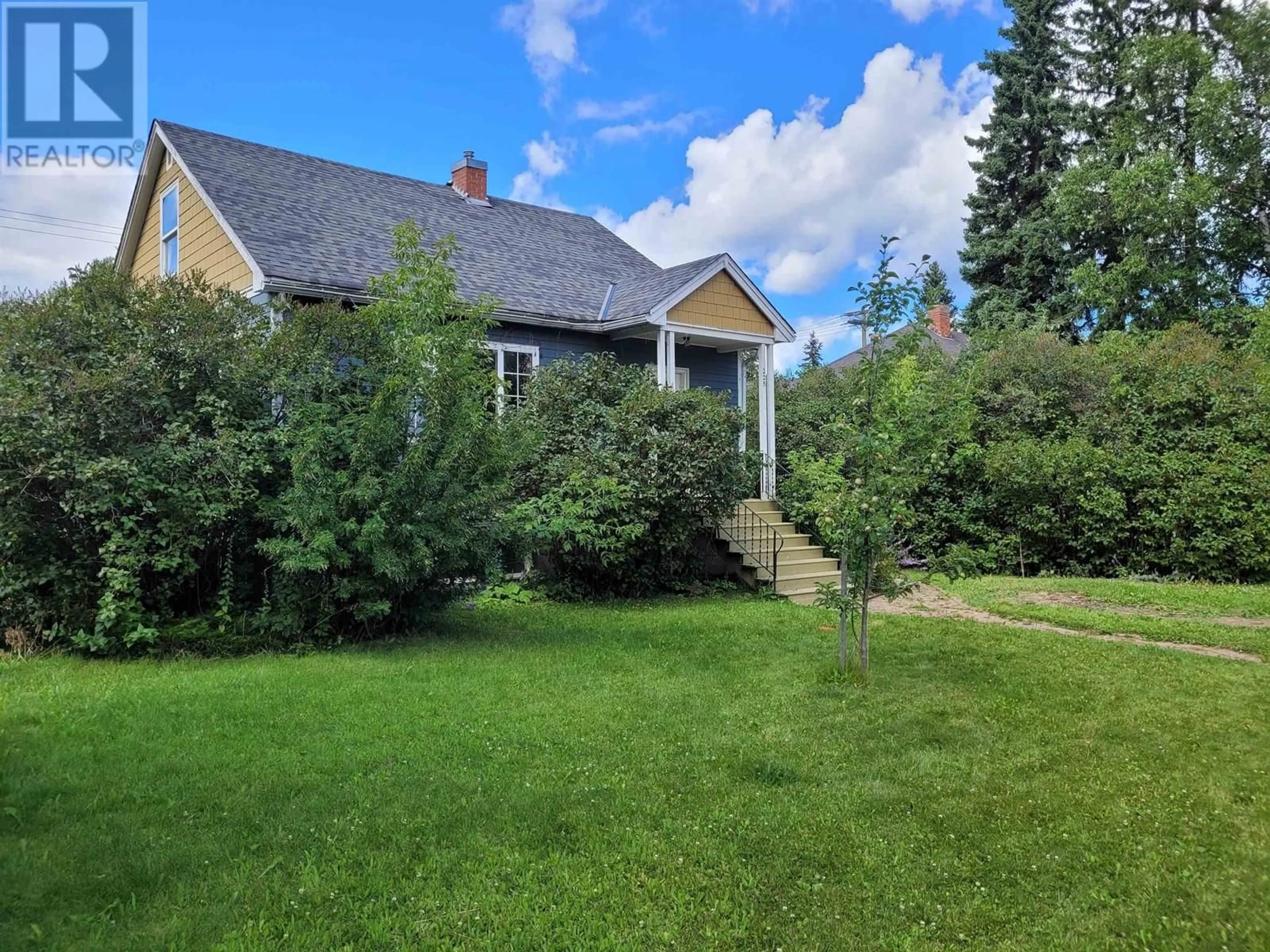 A pic from outside/outdoor area/front of a property/back of a property/a pic from drone, unknown for 225 ALWARD STREET, Prince George British Columbia V2M2C9