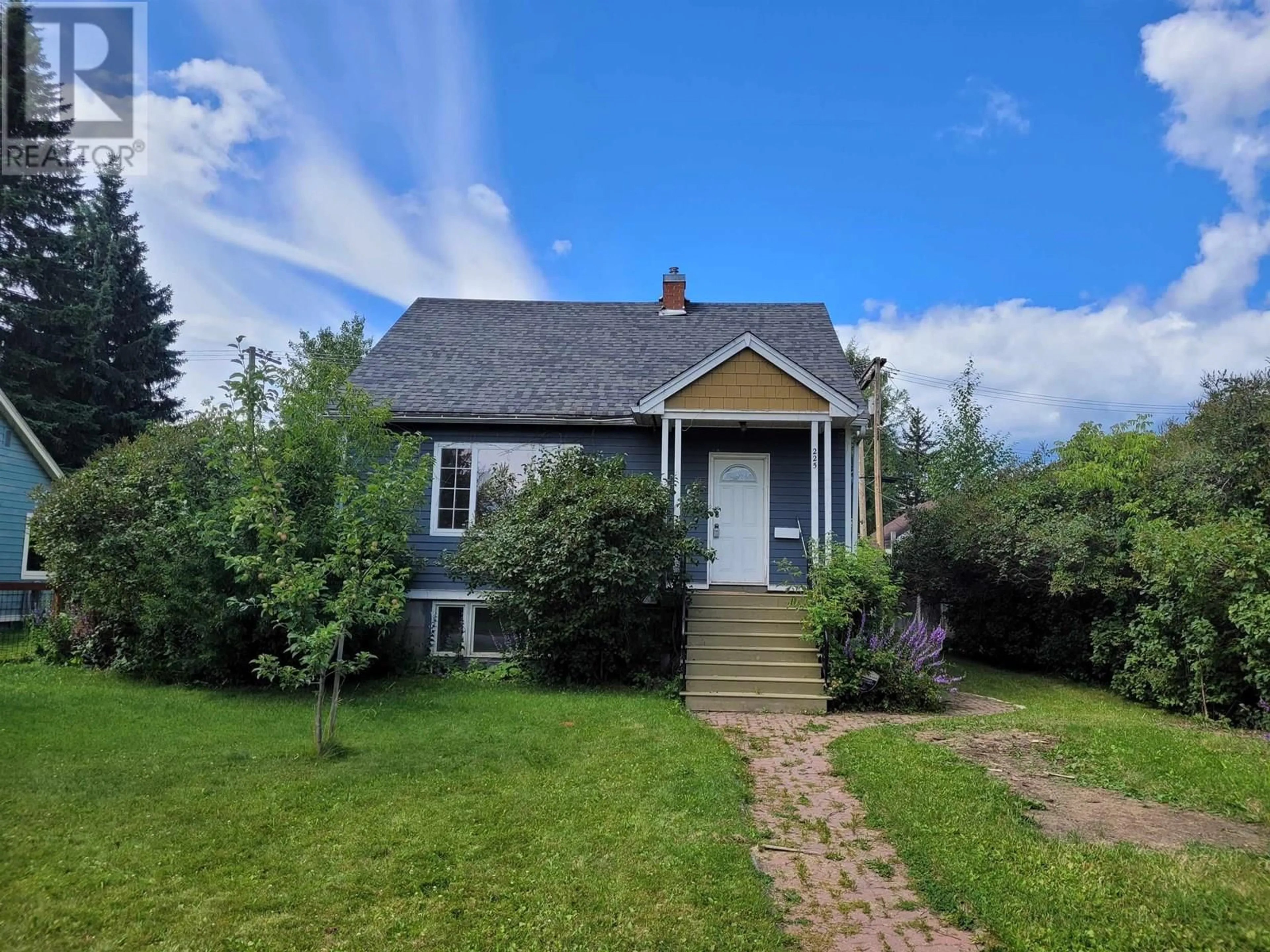 A pic from outside/outdoor area/front of a property/back of a property/a pic from drone, street for 225 ALWARD STREET, Prince George British Columbia V2M2C9