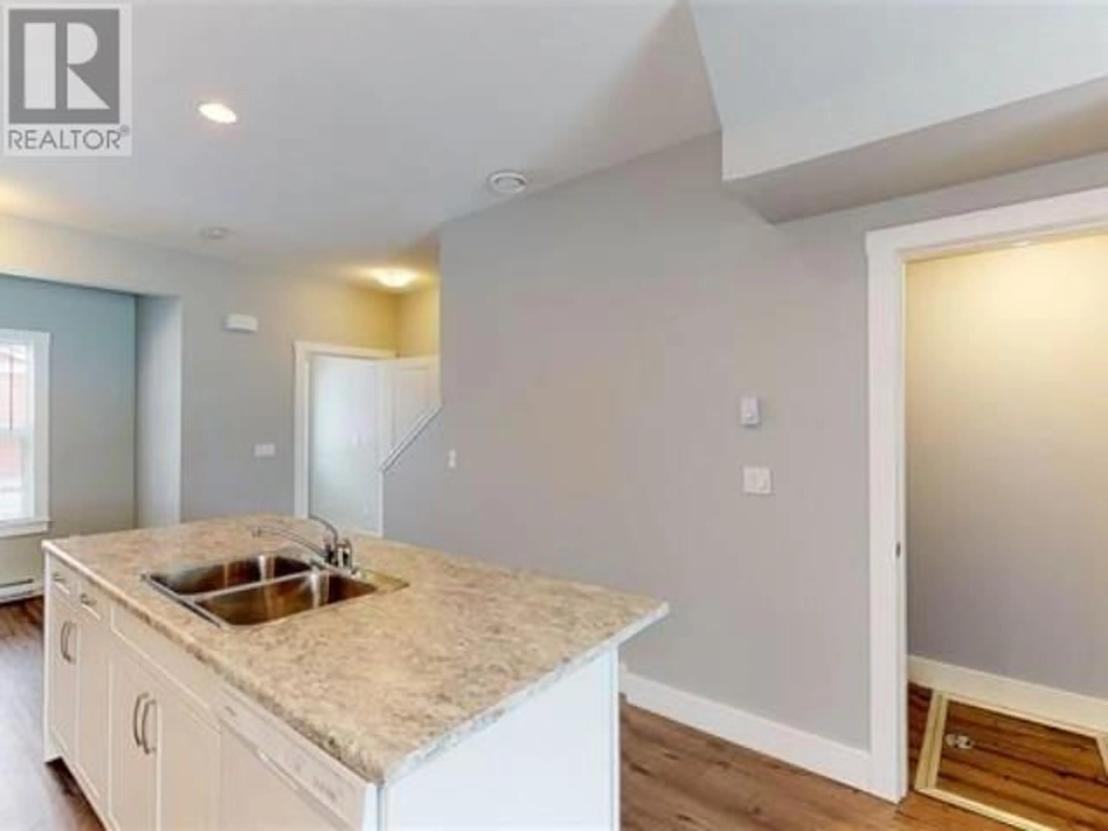 Open concept kitchen, unknown for 118 - 11008 102 AVENUE, Fort St. John British Columbia V1J2G2