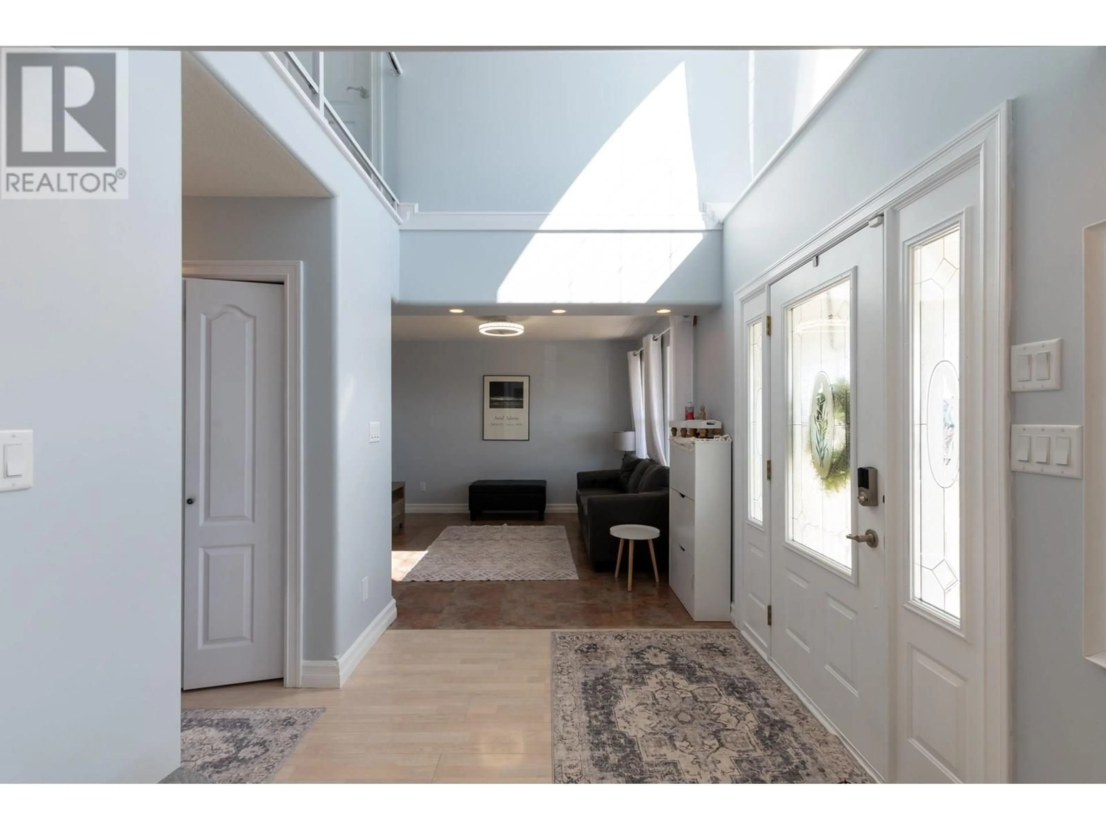 Indoor entryway for 6903 WESTMOUNT DRIVE, Prince George British Columbia V2N6R5