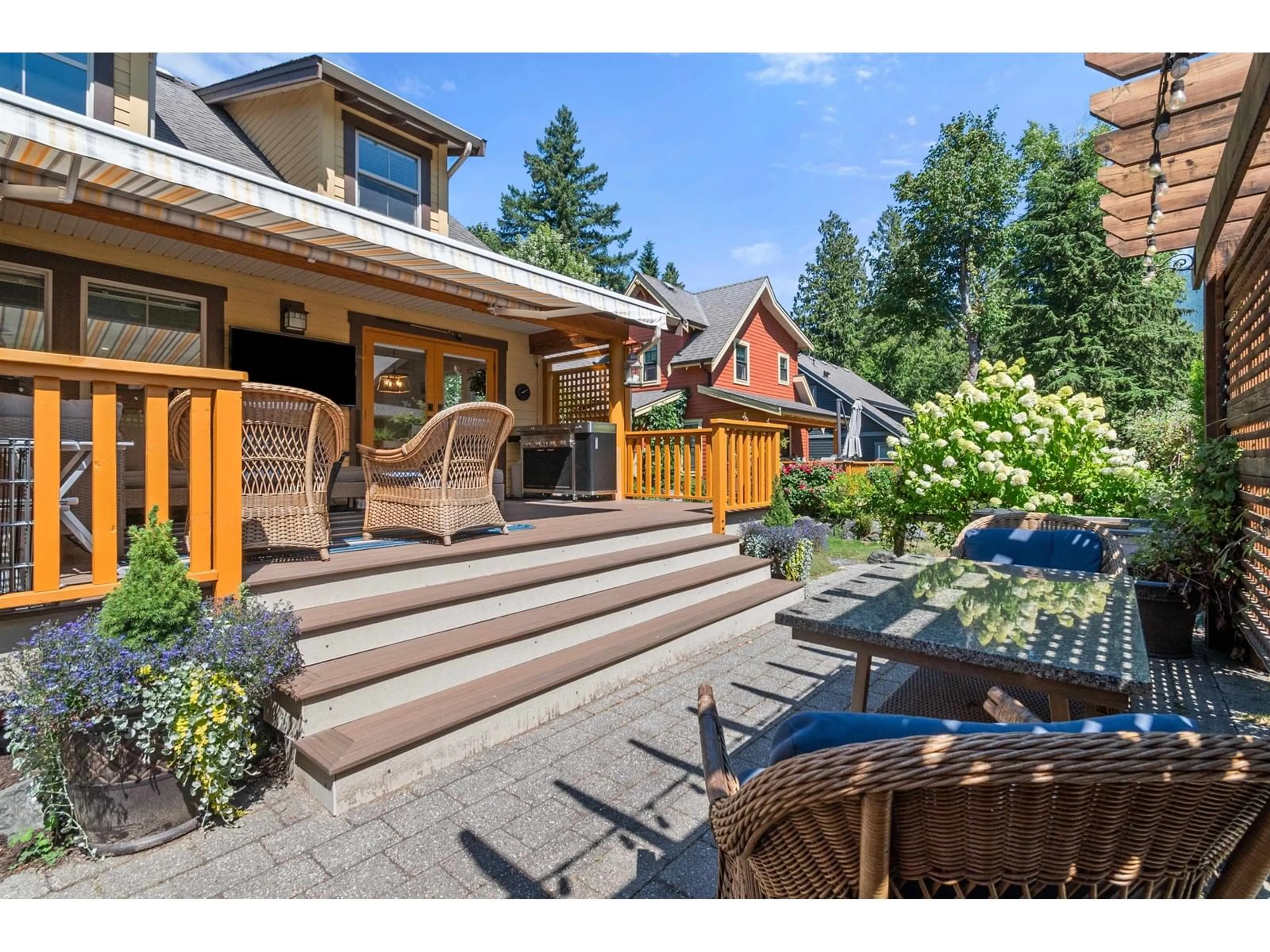 Patio, street for 43584 DEER RUN, Lindell Beach British Columbia V2R0E1