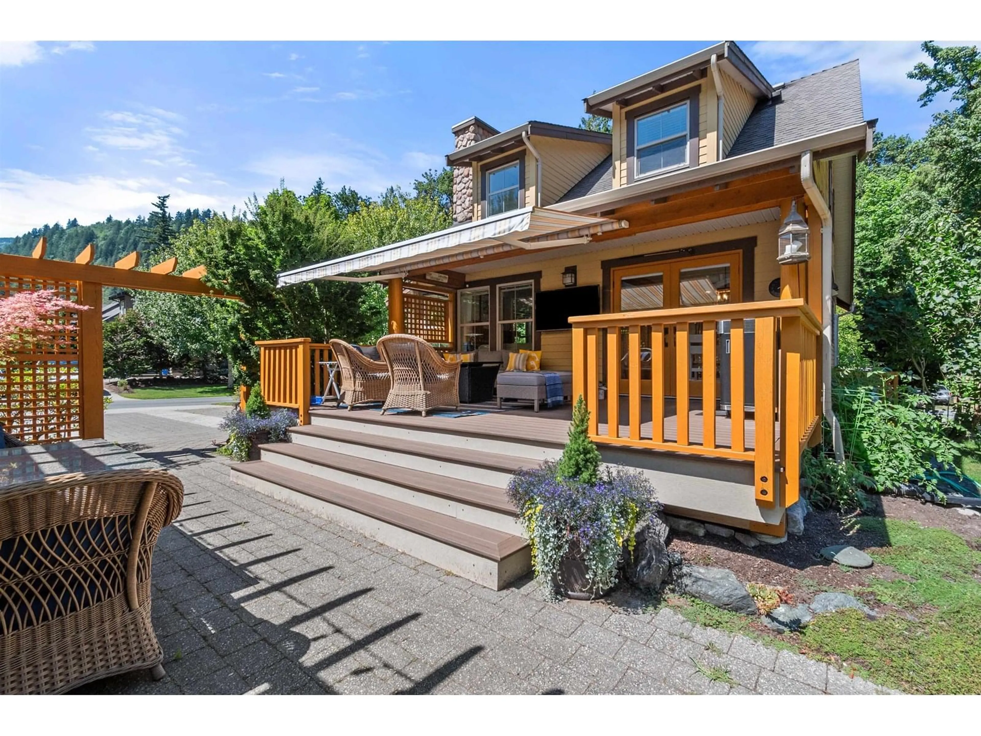 Patio, mountain view for 43584 DEER RUN, Lindell Beach British Columbia V2R0E1