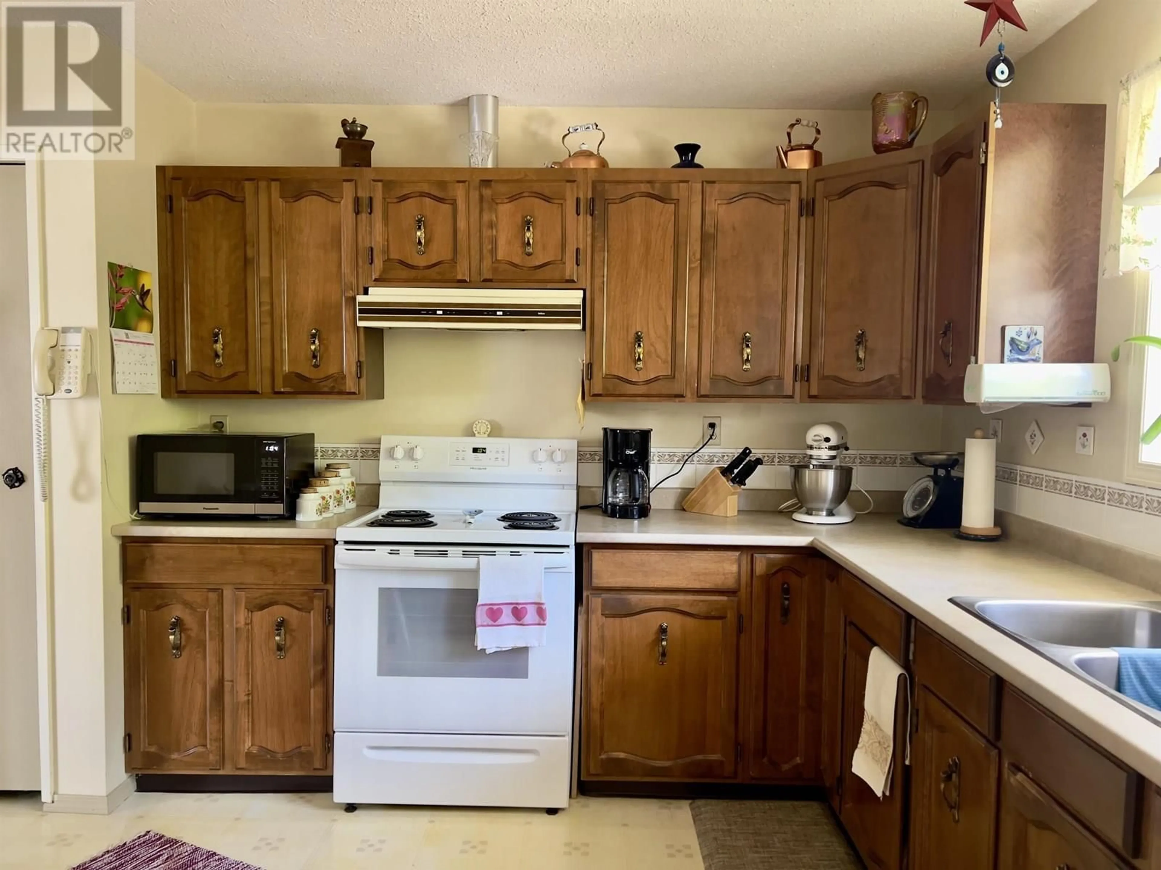 Standard kitchen, unknown for 19 MARGETTS STREET, Kitimat British Columbia V8C2L4