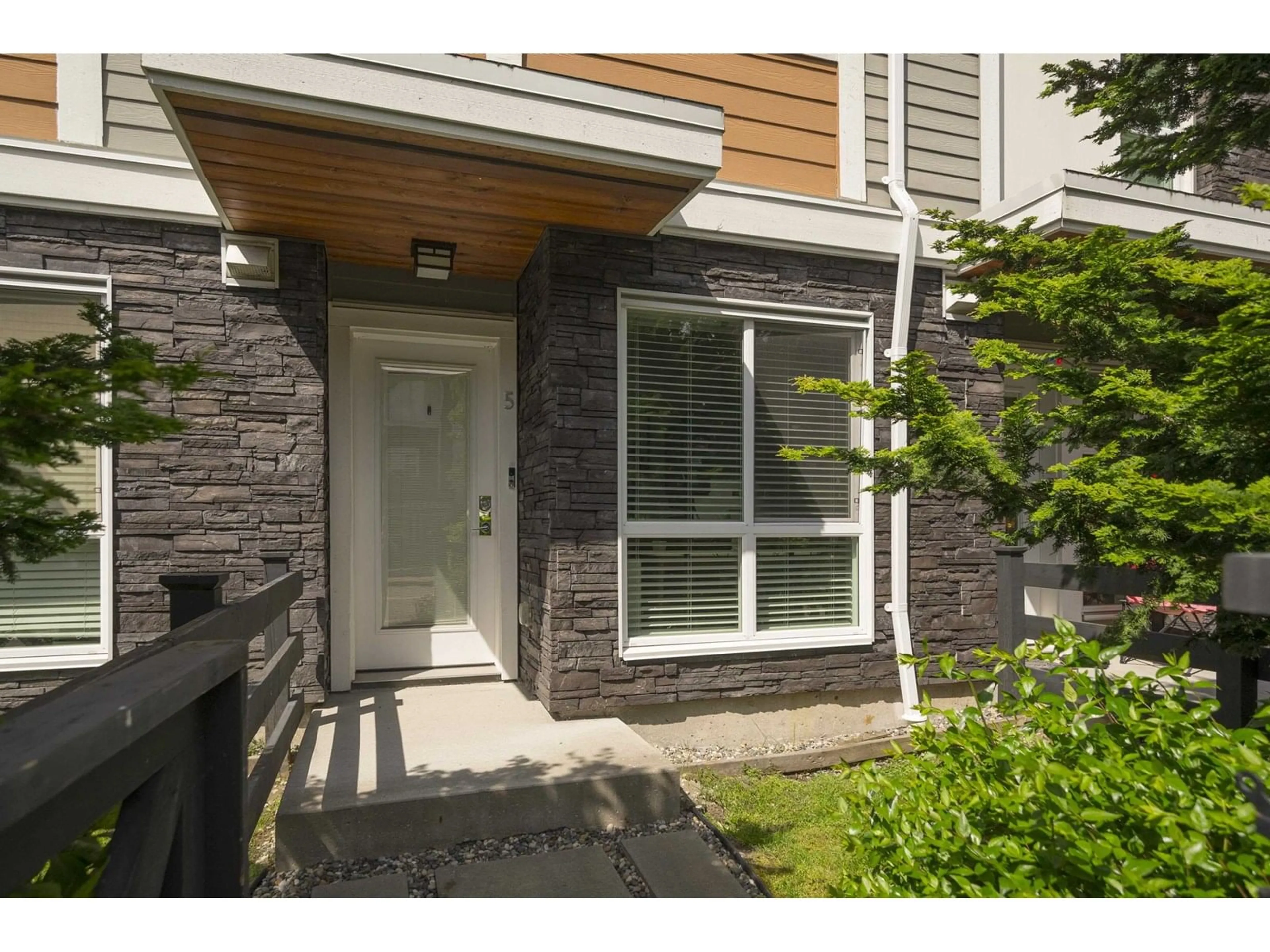 Unknown for 5 - 20857 77A, Langley British Columbia V2Y0W7