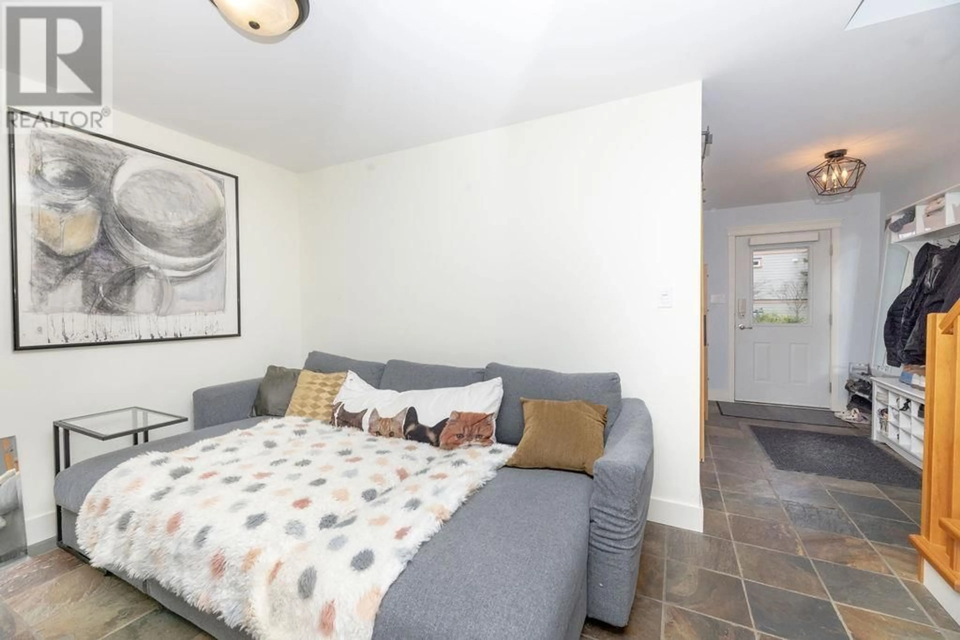 A pic of a room for 14 - 728 GIBSONS WAY, Gibsons British Columbia V0N1V9