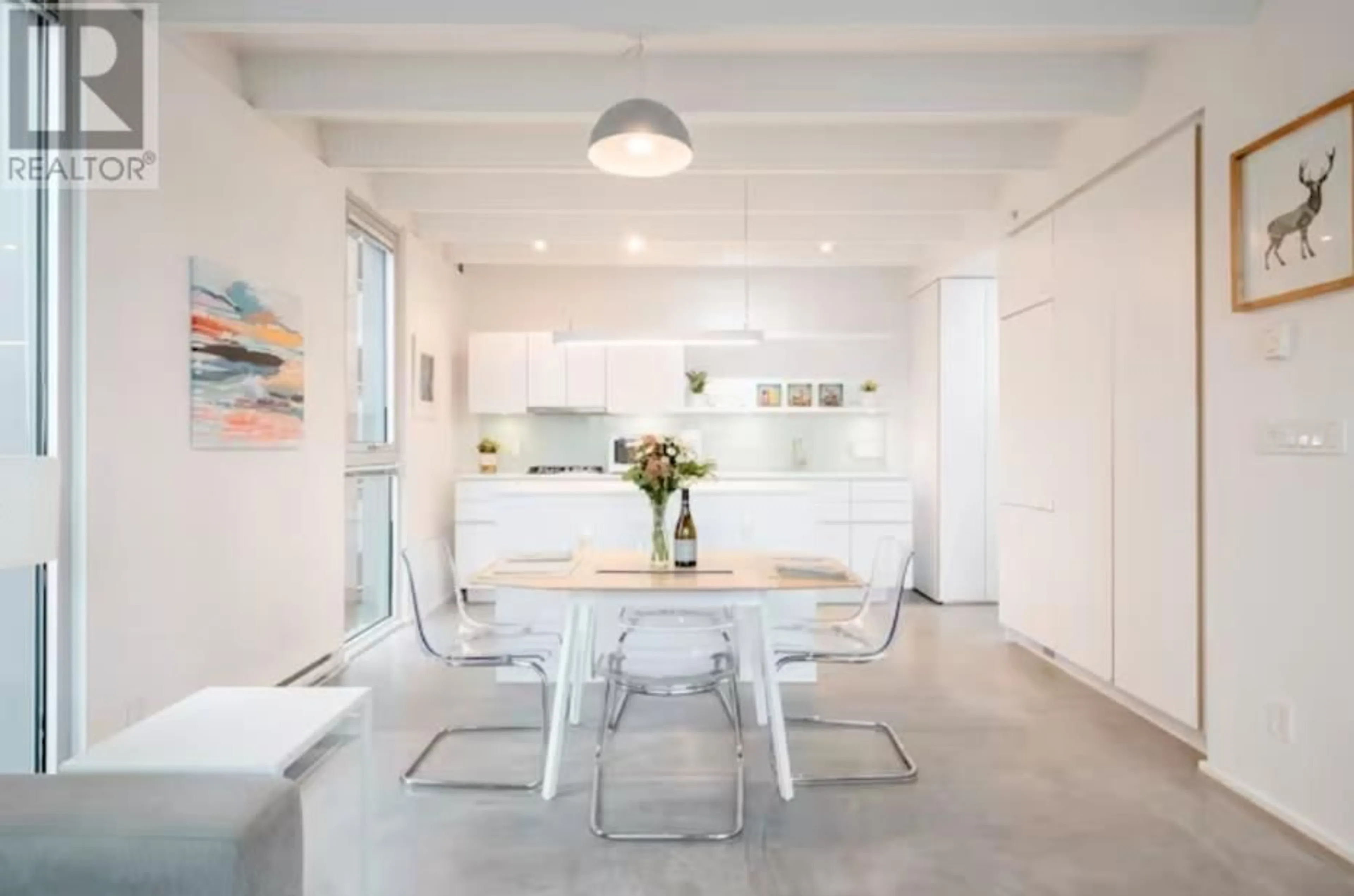 Contemporary kitchen, unknown for 701 - 219 GEORGIA STREET, Vancouver British Columbia V6A1Z6