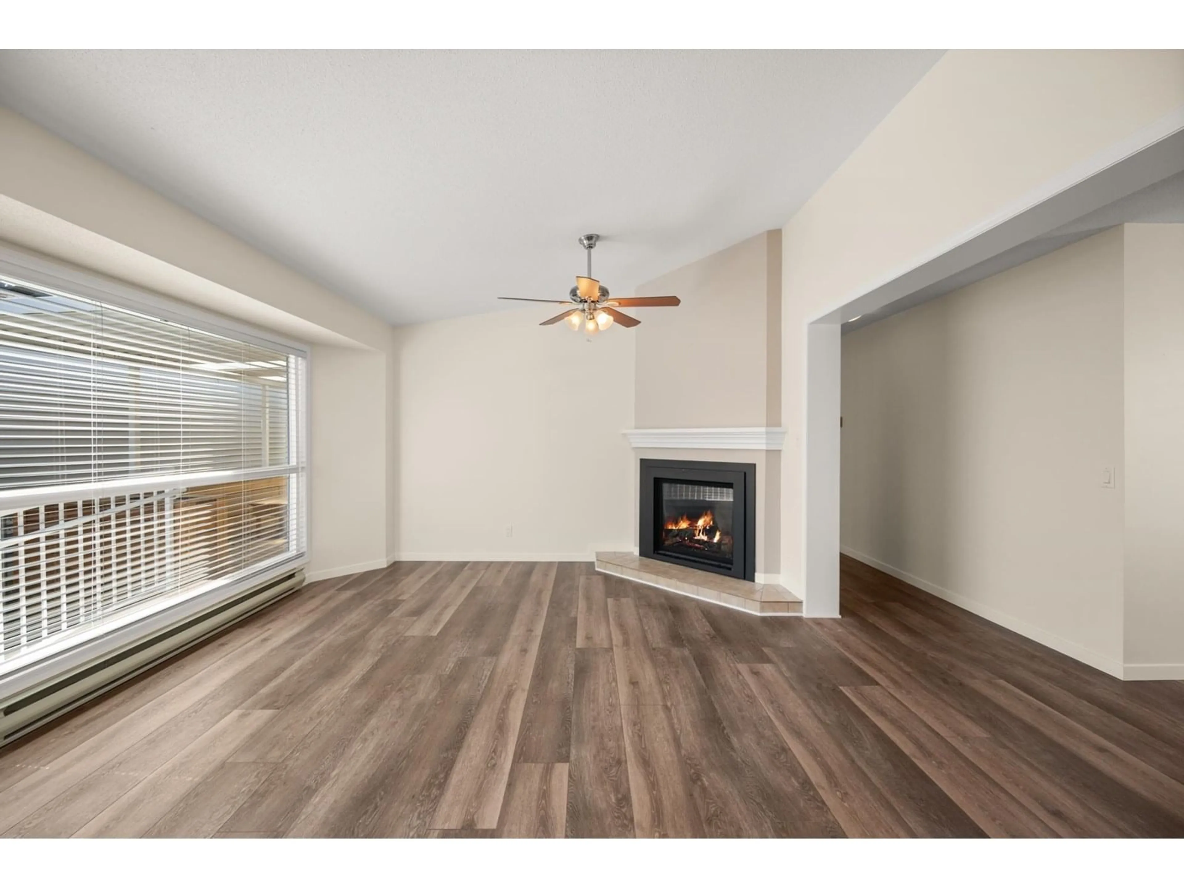 A pic of a room for 54 - 2345 CRANLEY, Surrey British Columbia V4A9G5