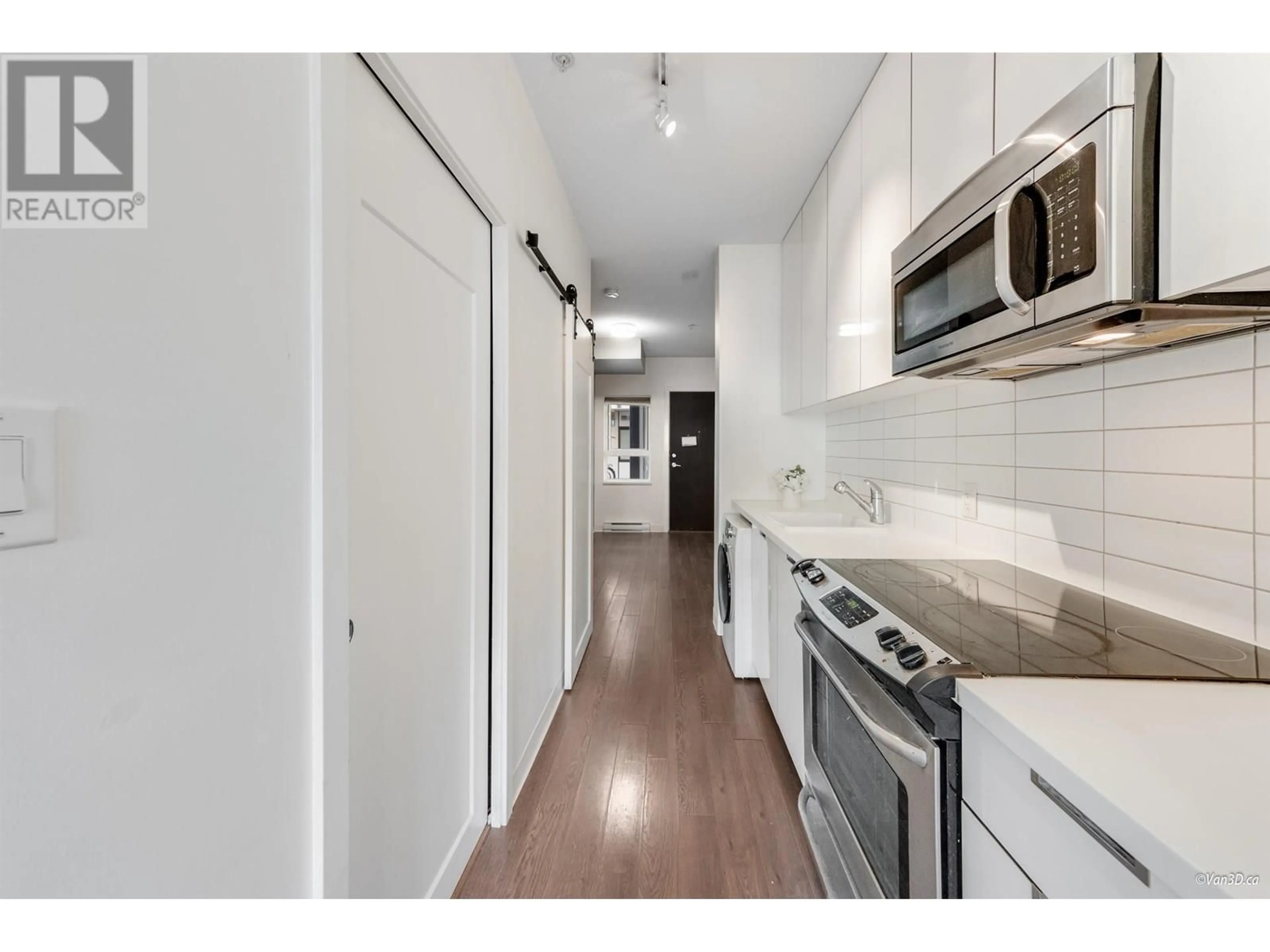 Standard kitchen, unknown for 206 - 138 HASTINGS STREET, Vancouver British Columbia V6A1N4