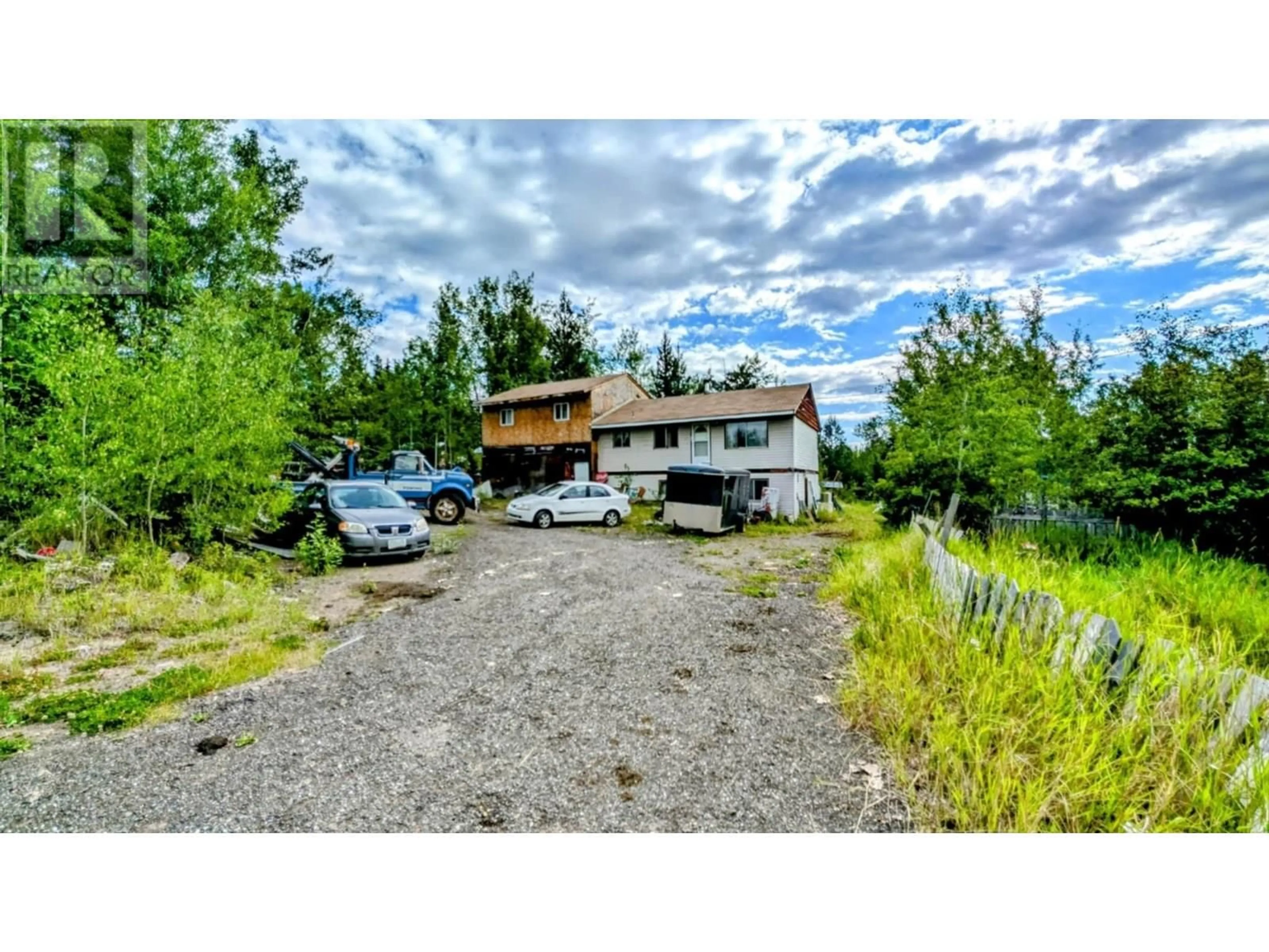 A pic from outside/outdoor area/front of a property/back of a property/a pic from drone, unknown for 7285 90 MILE LOOP ROAD, Lone Butte British Columbia V0K2E2