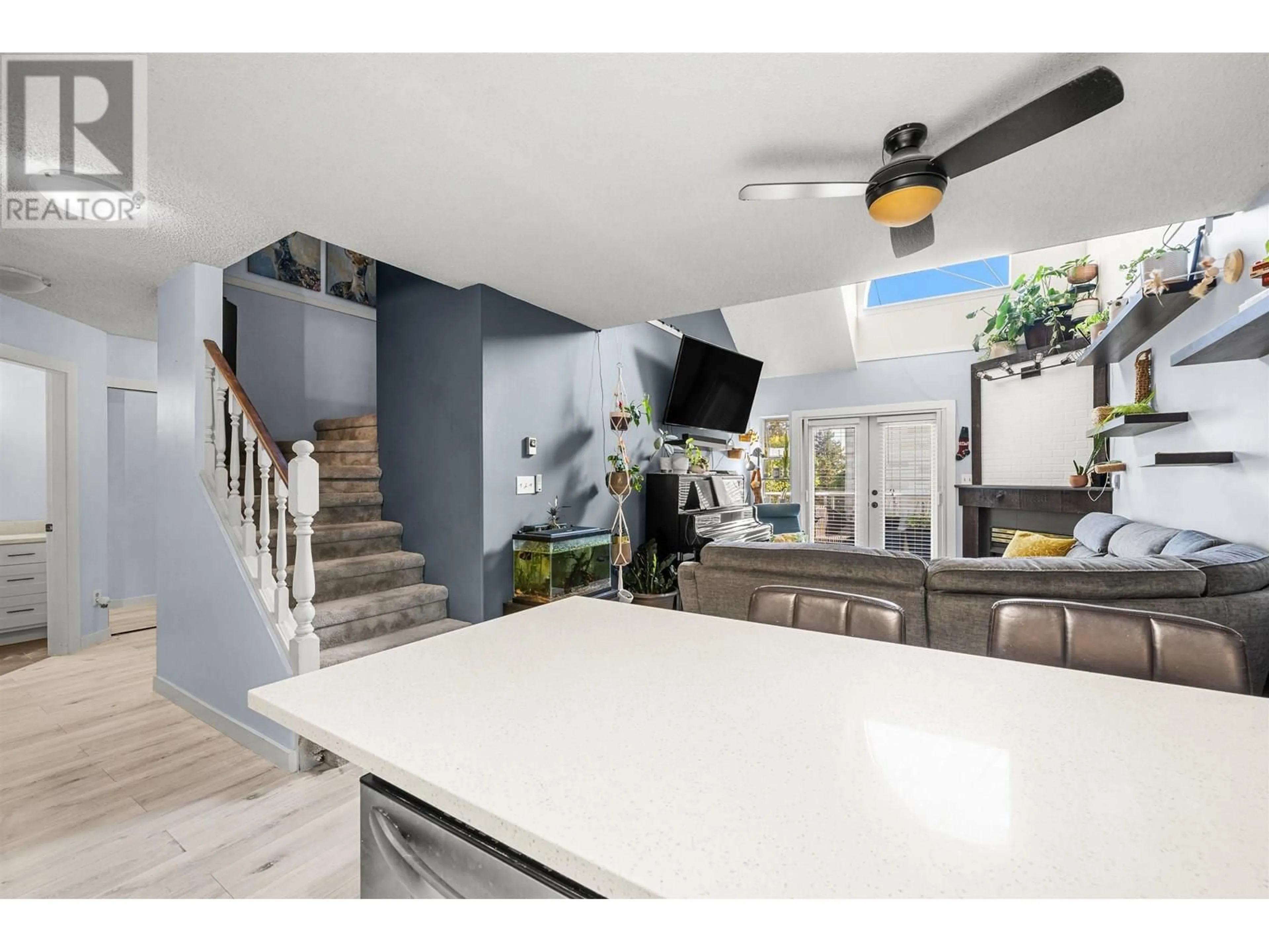 Open concept kitchen, ceramic/tile floor for 212 - 74 MINER STREET, New Westminster British Columbia V3L5N6