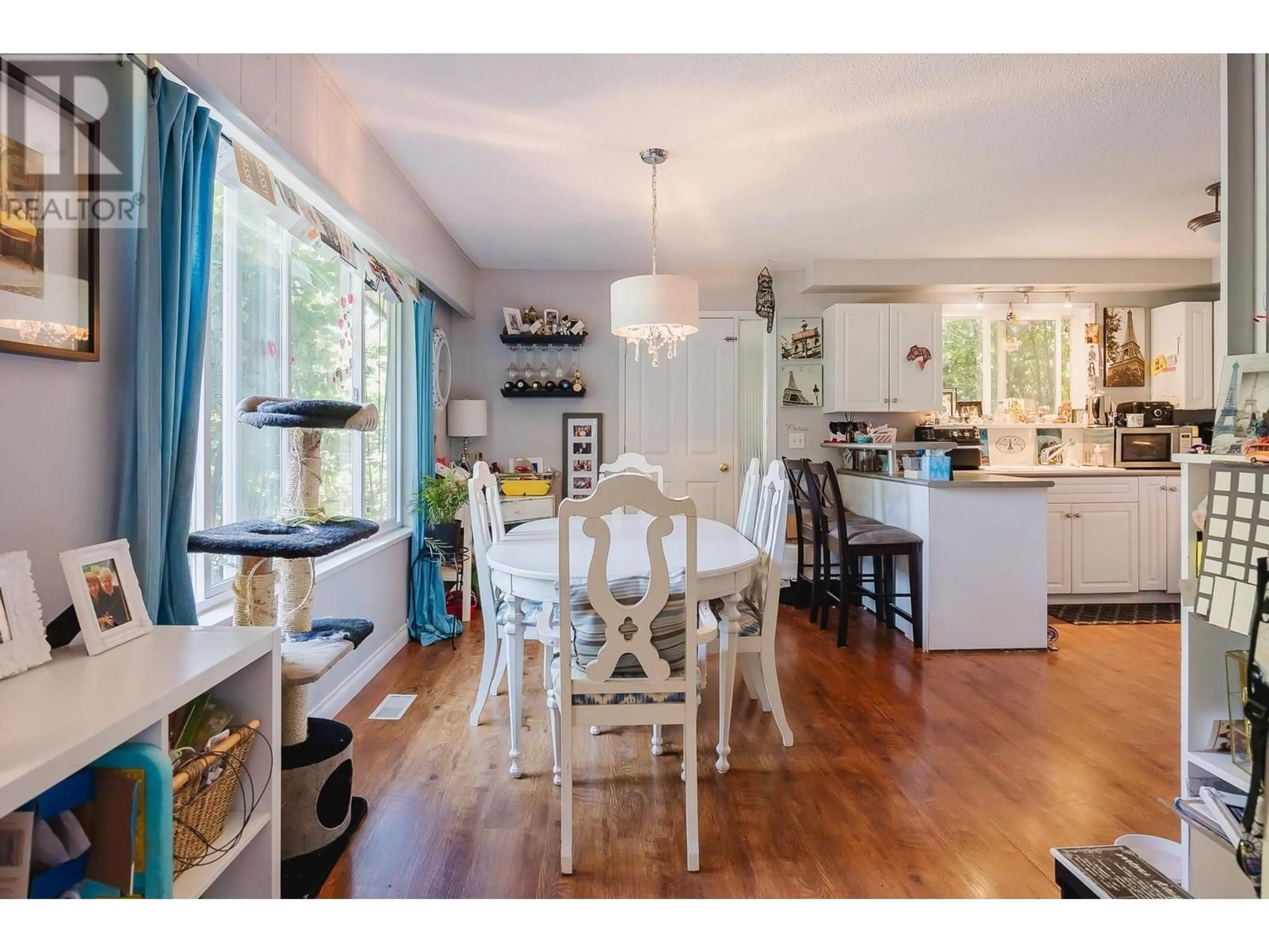 Open concept kitchen, wood/laminate floor for 1255 MALVERN PLACE, Delta British Columbia V4M3H8
