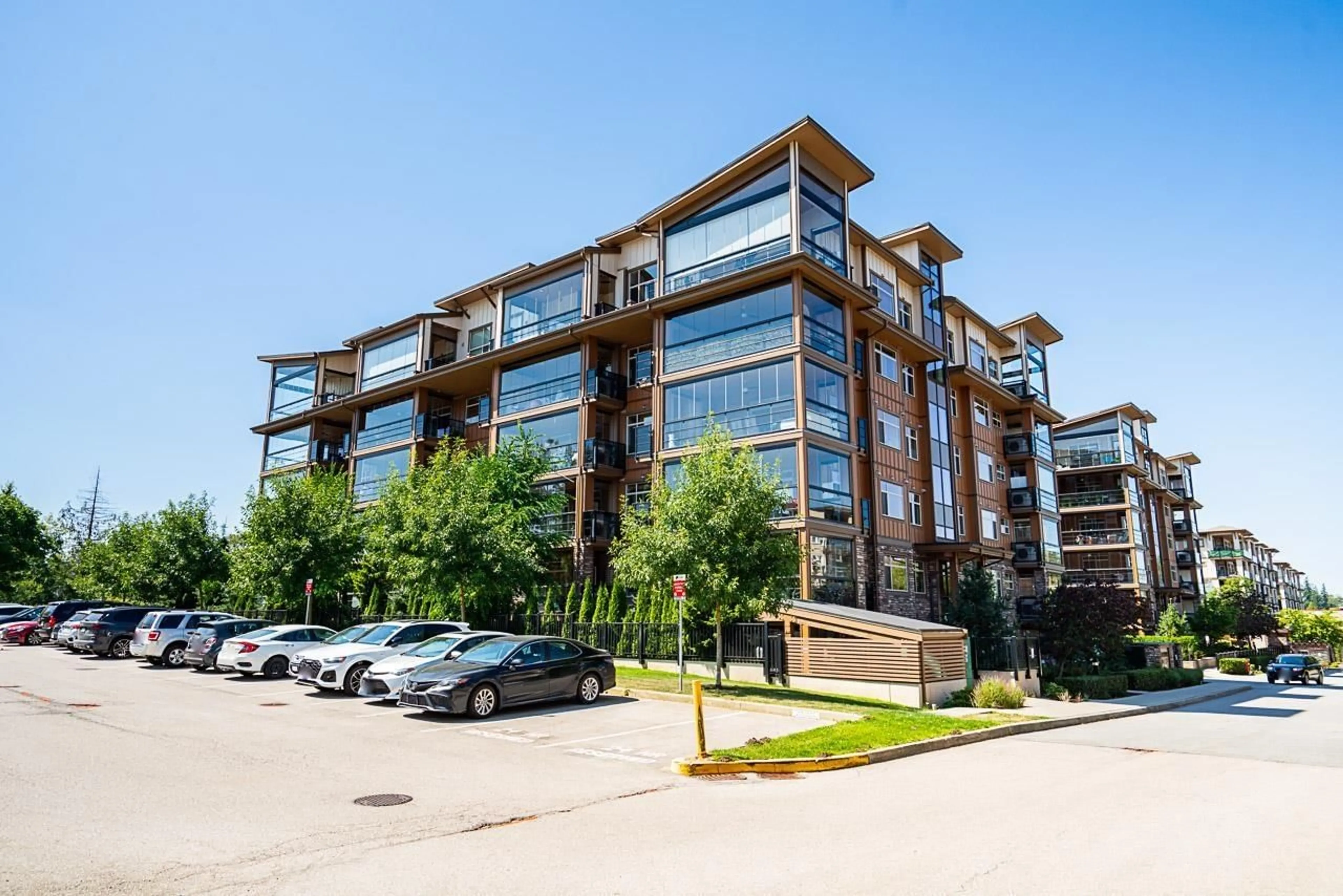 Unknown for B324 - 20716 WILLOUGHBY TOWN CENTRE, Langley British Columbia V2Y3J8