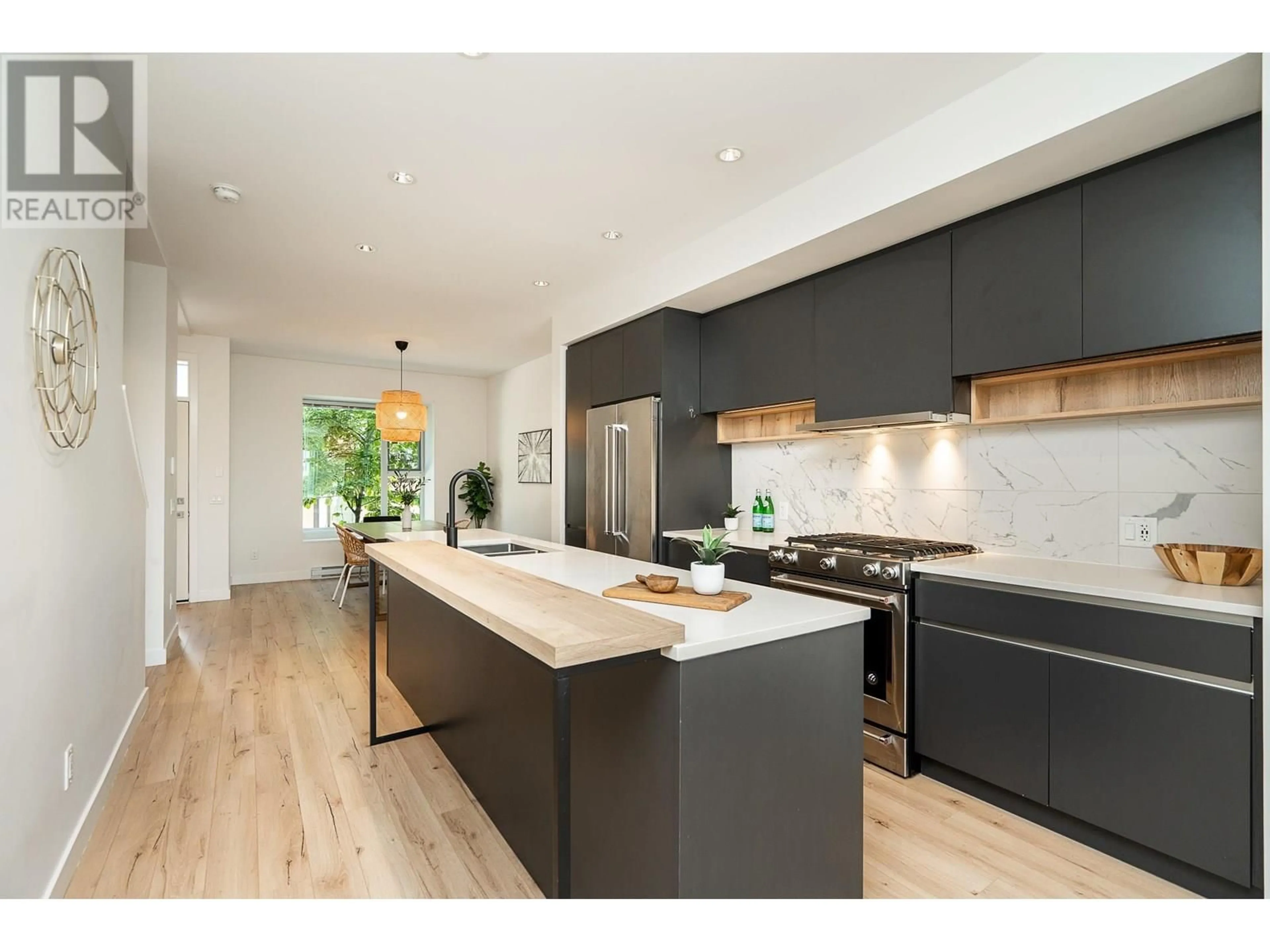 Open concept kitchen, wood/laminate floor for 45 - 1228 HUDSON STREET, Coquitlam British Columbia V3B0R3