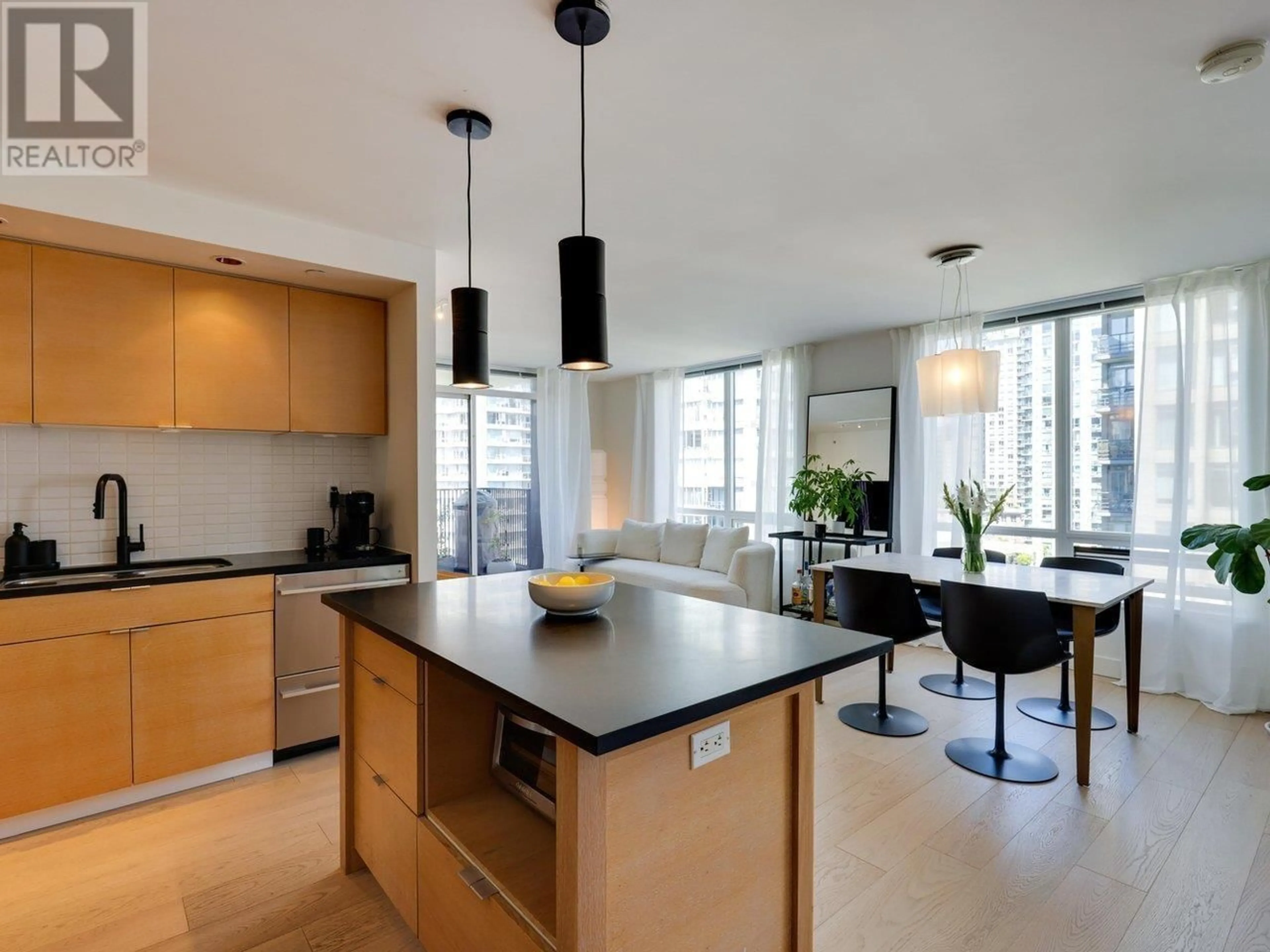 Contemporary kitchen, unknown for 1505 - 1055 HOMER STREET, Vancouver British Columbia V6B1G3