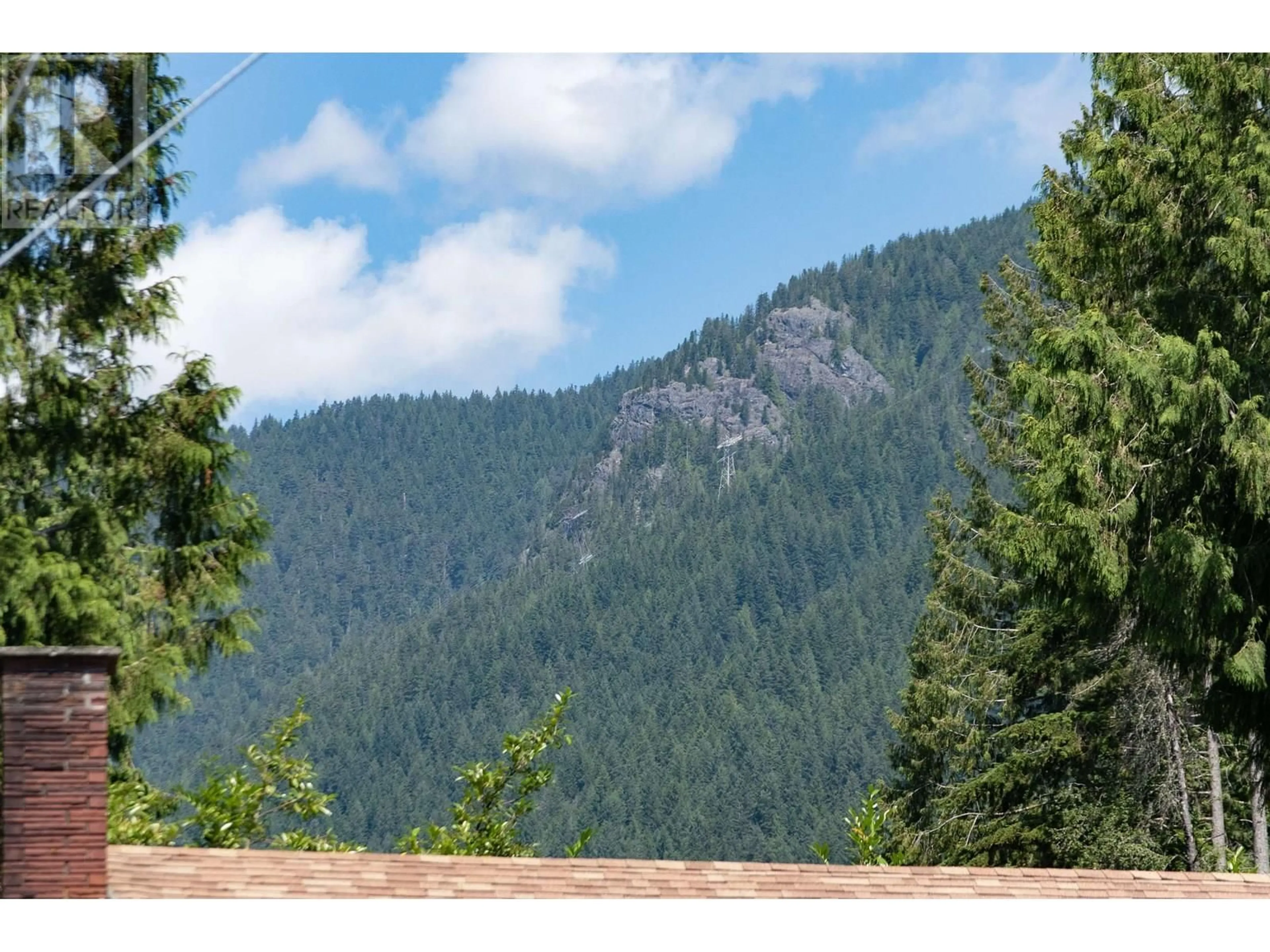 Blurry image for 944 HANDSWORTH ROAD, North Vancouver British Columbia V7R2A3
