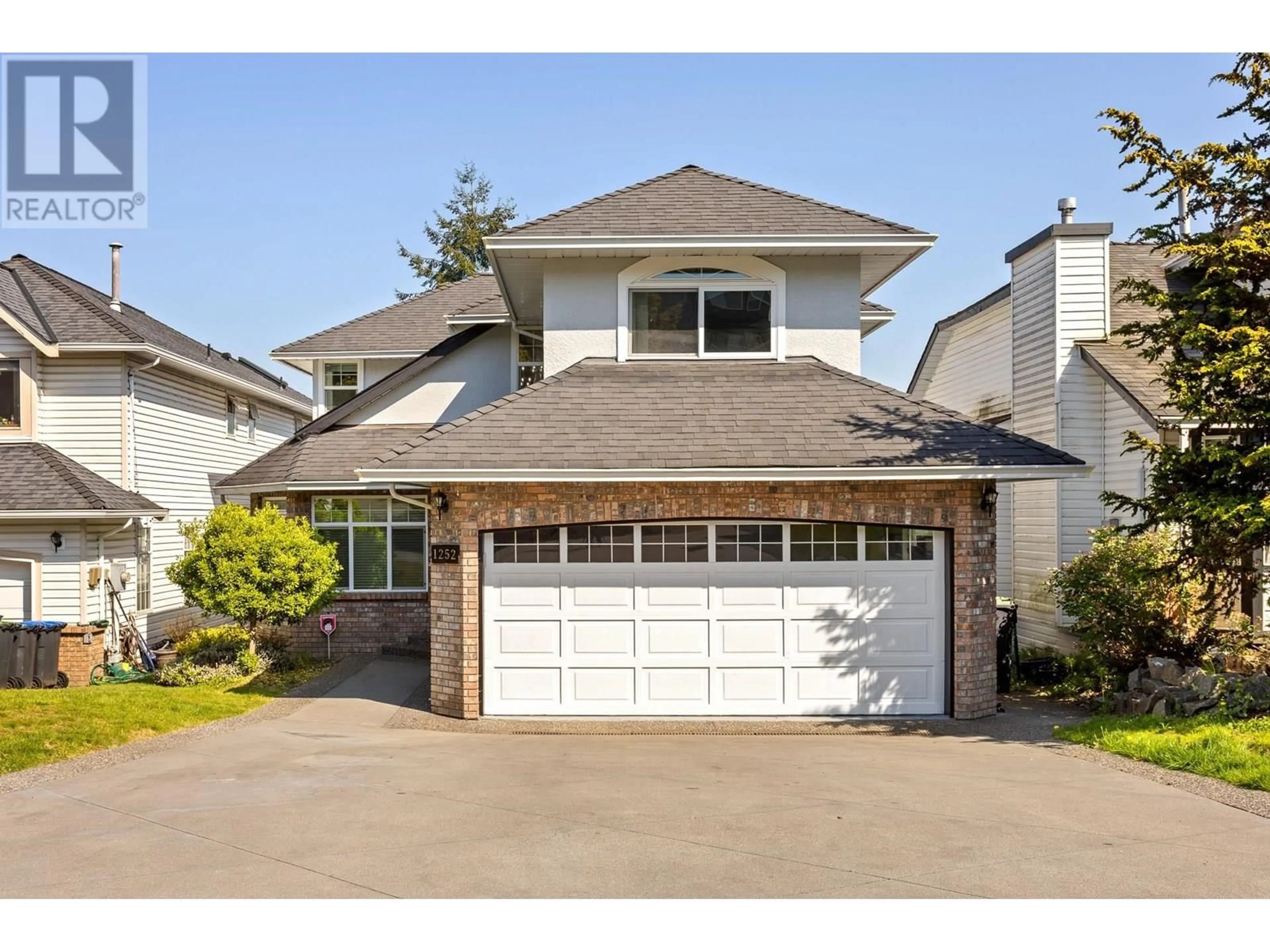 Home with vinyl exterior material, street for 1252 GATEWAY PLACE, Port Coquitlam British Columbia V3C5X4