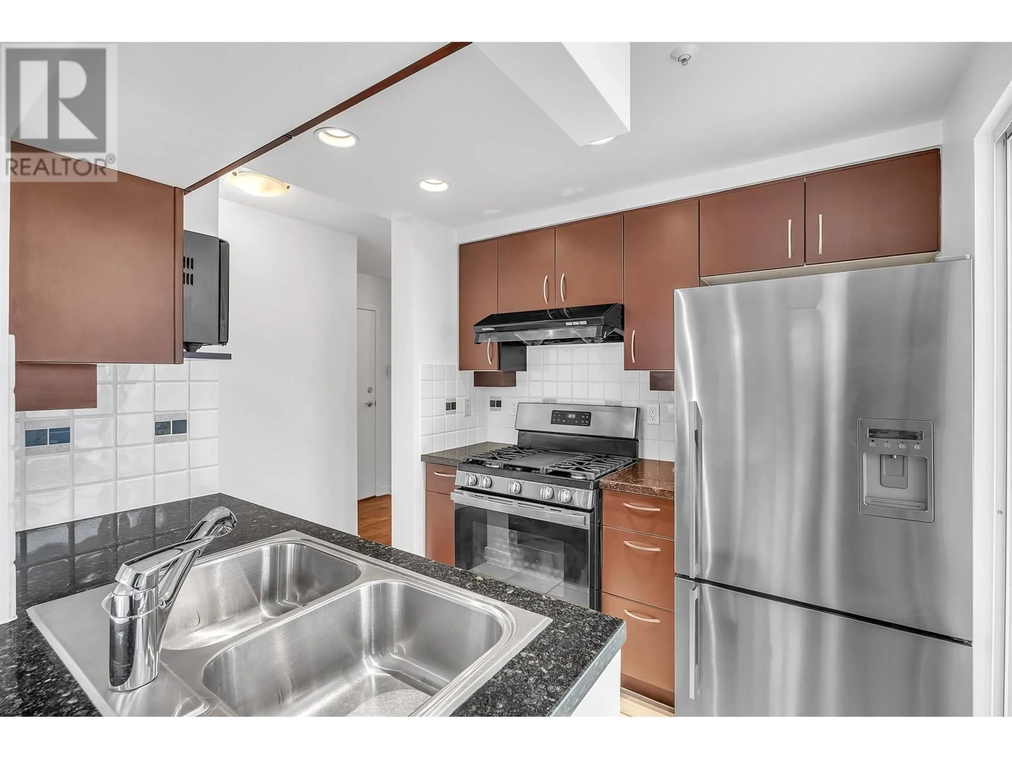 Standard kitchen, unknown for 1702 - 198 AQUARIUS MEWS, Vancouver British Columbia V6Z2Y4