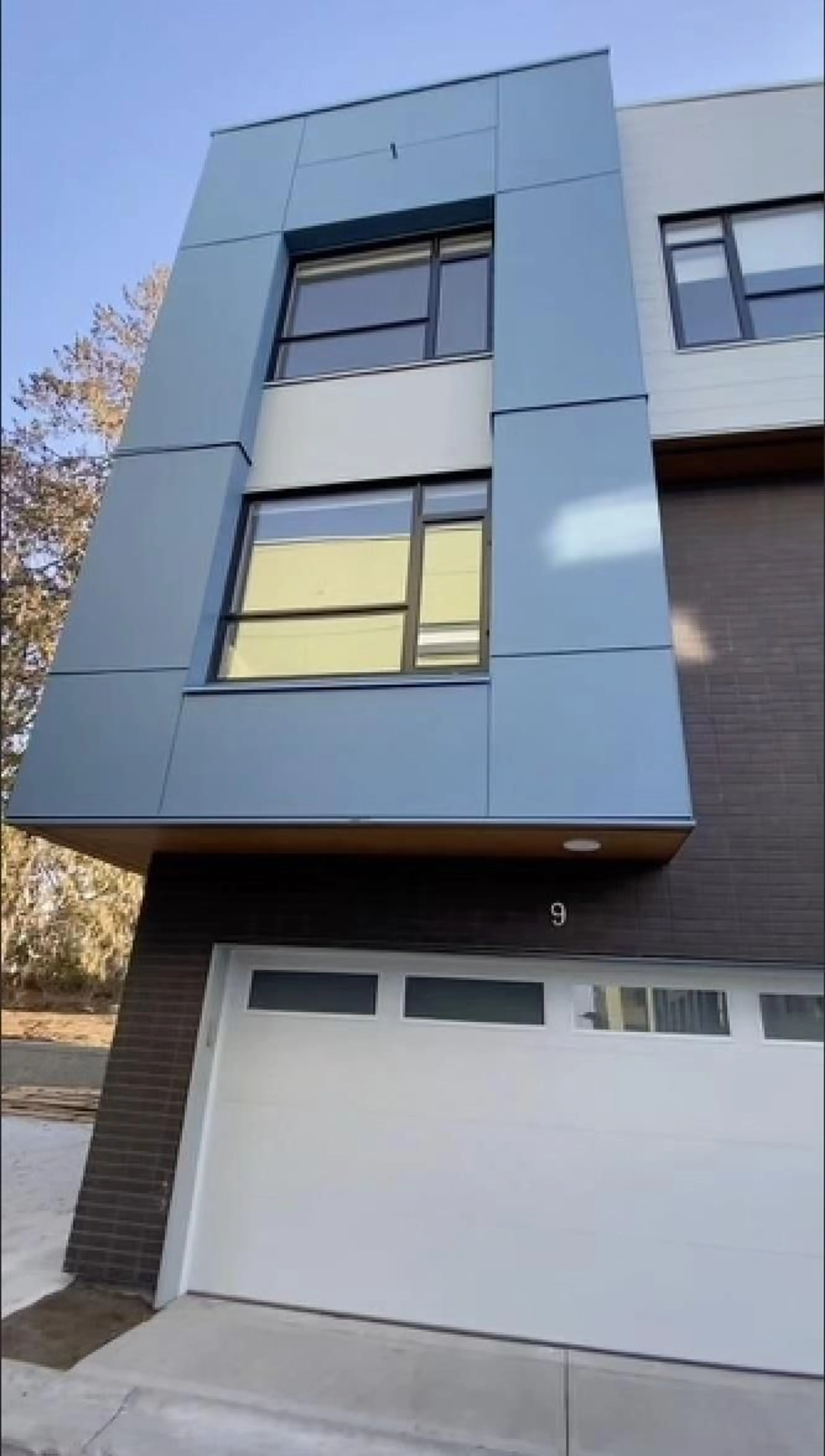 Home with vinyl exterior material, street for 9 - 5858 132, Surrey British Columbia V3X1N1