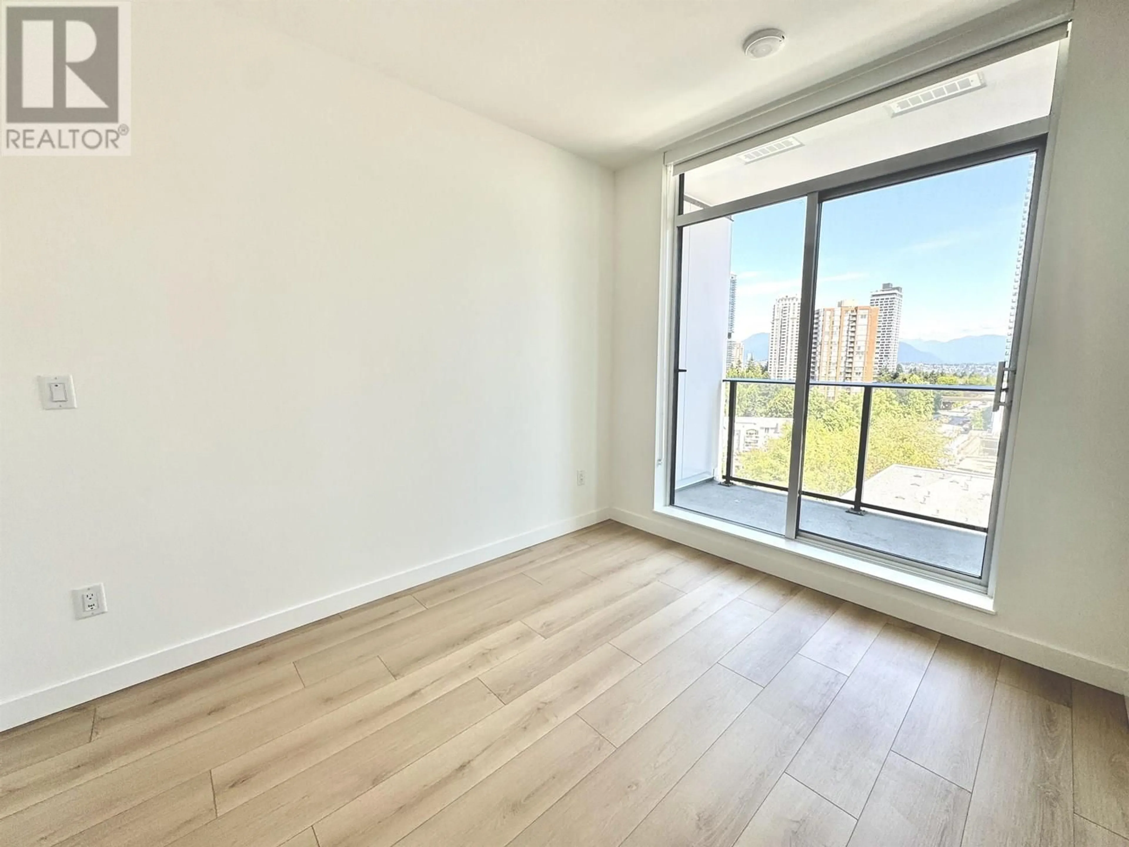 A pic of a room for 1007 - 6468 WILLINGDON AVENUE, Burnaby British Columbia V5H0L3