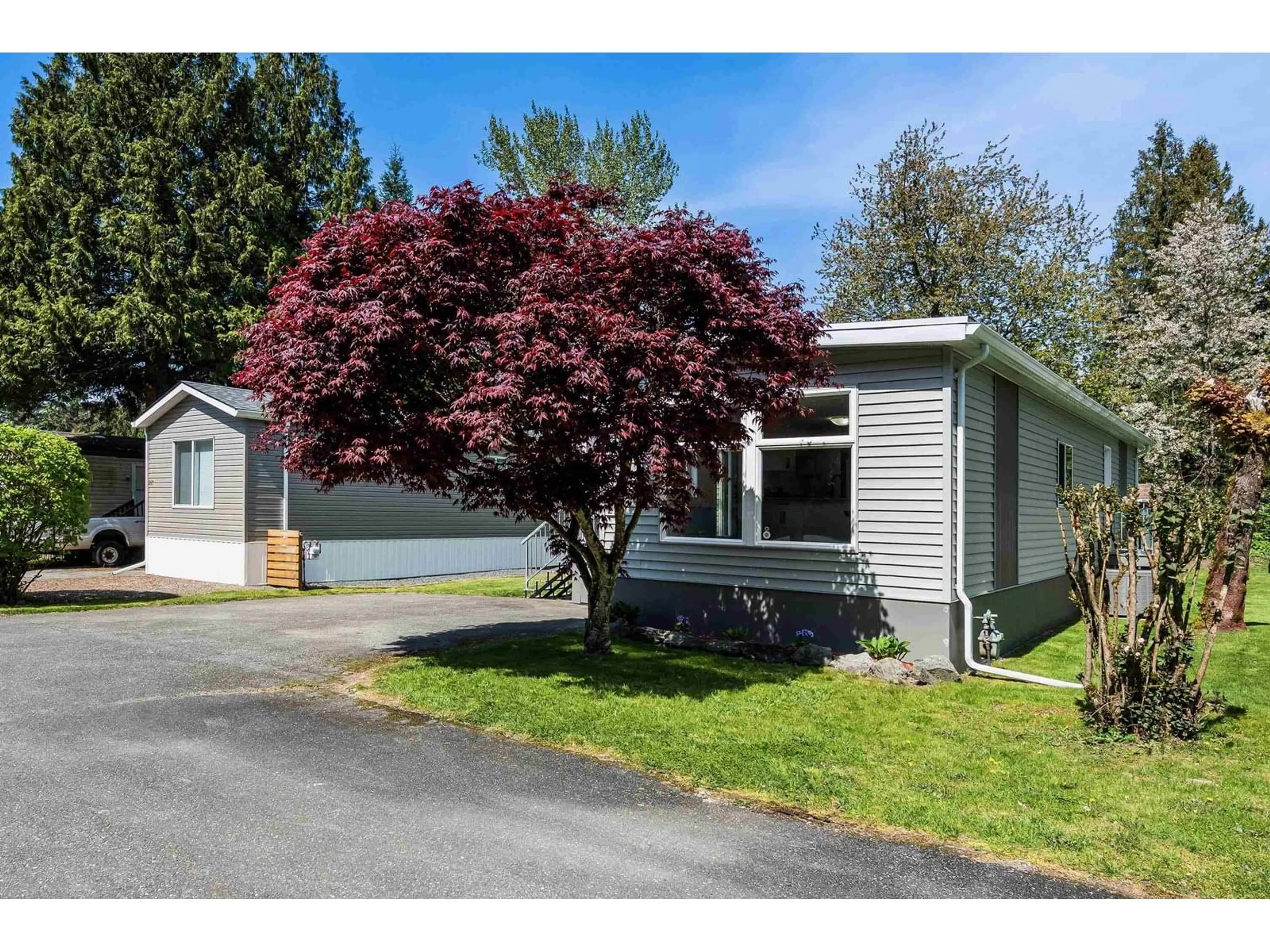 Home with vinyl exterior material, street for 218 - 45835 SLEEPY HOLLOW ROAD, Cultus Lake British Columbia V2R5A9