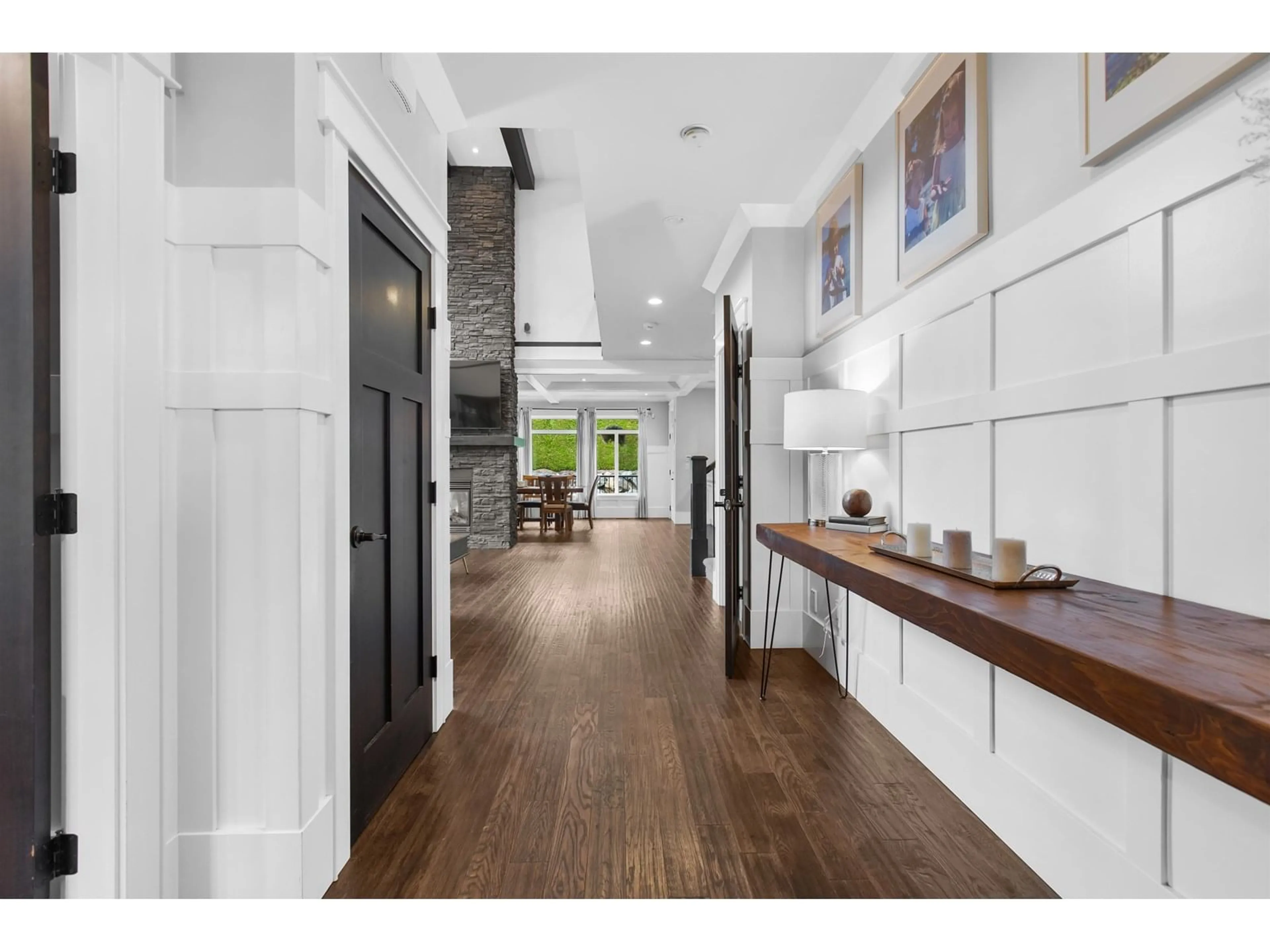 Indoor entryway for 2662 LARKSPUR, Abbotsford British Columbia V3G0B3