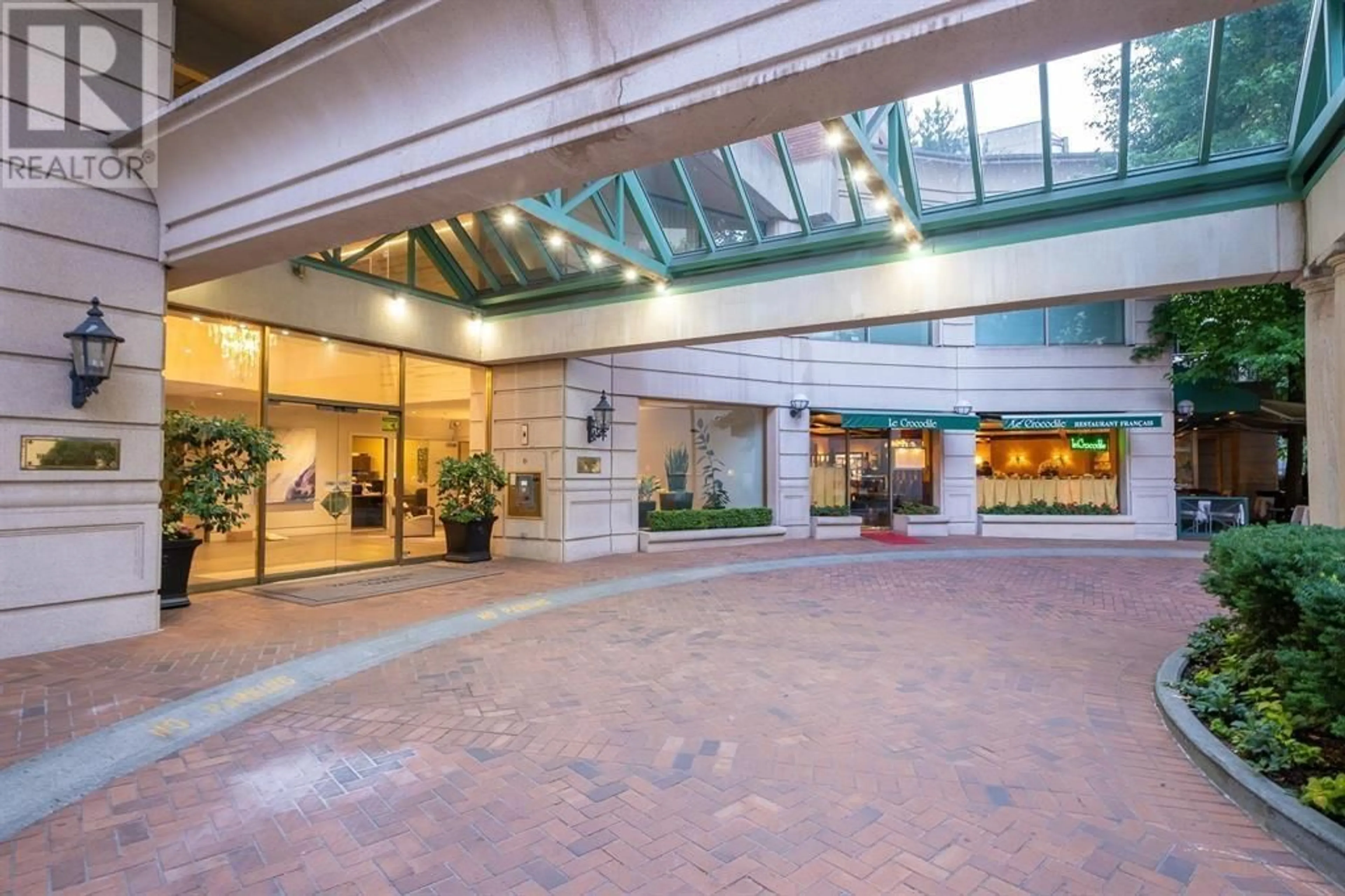Indoor foyer for 608 - 909 BURRARD STREET, Vancouver British Columbia V6Z2N2